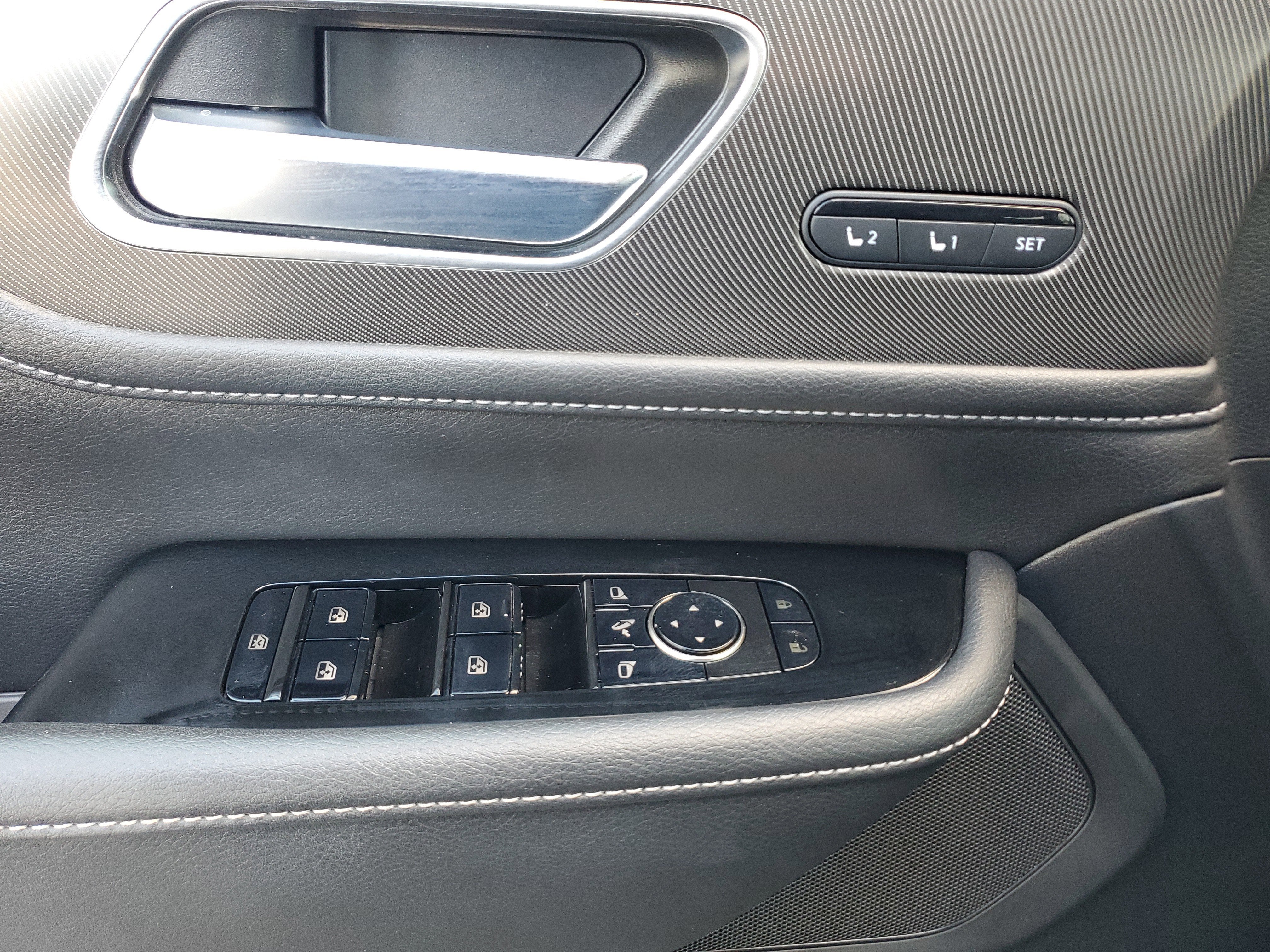 2025 INFINITI QX80 PURE