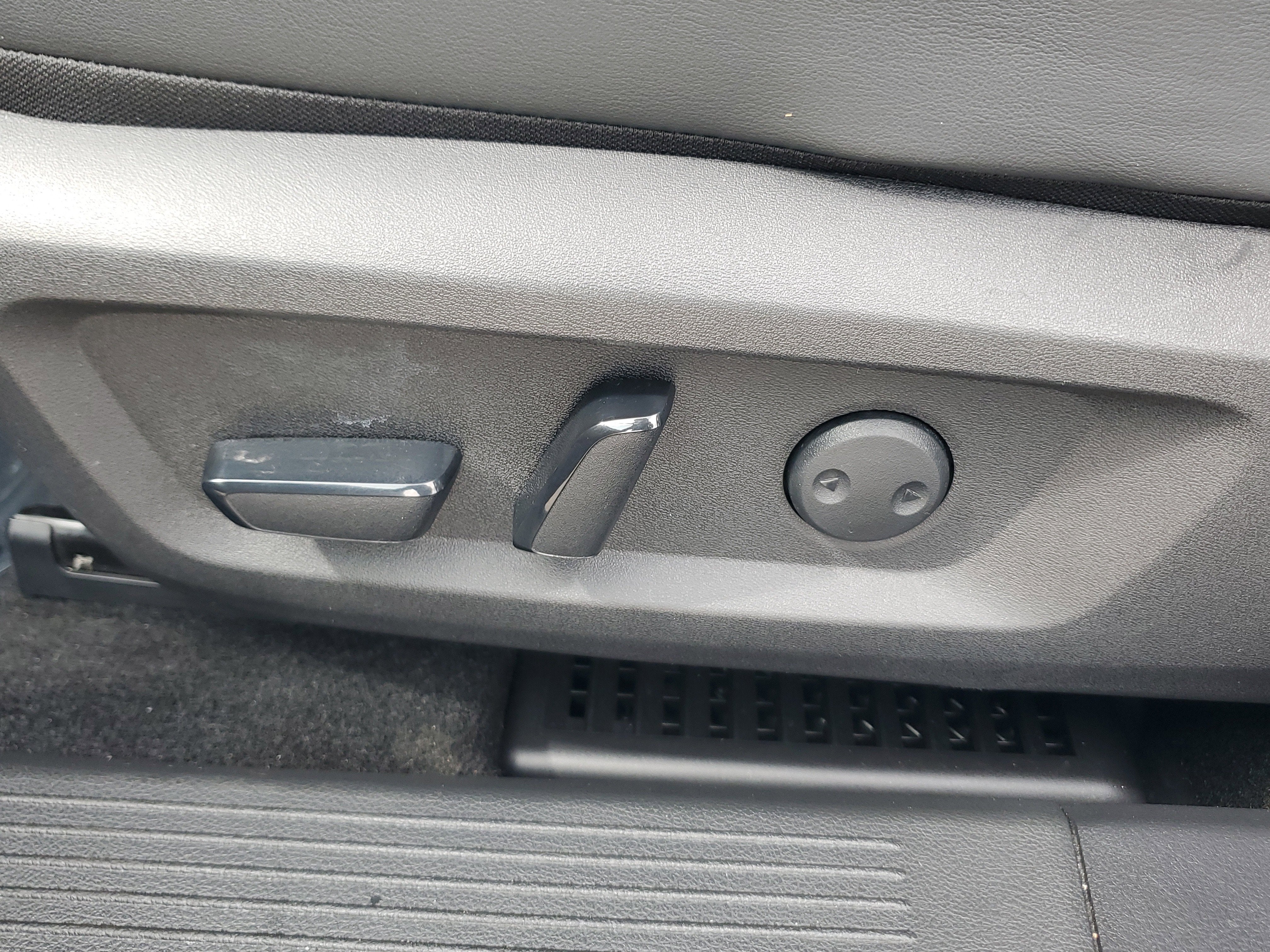 2023 Nissan Rogue Platinum 4WD