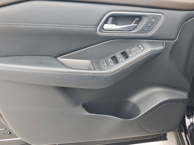 2023 Nissan Rogue Platinum 4WD