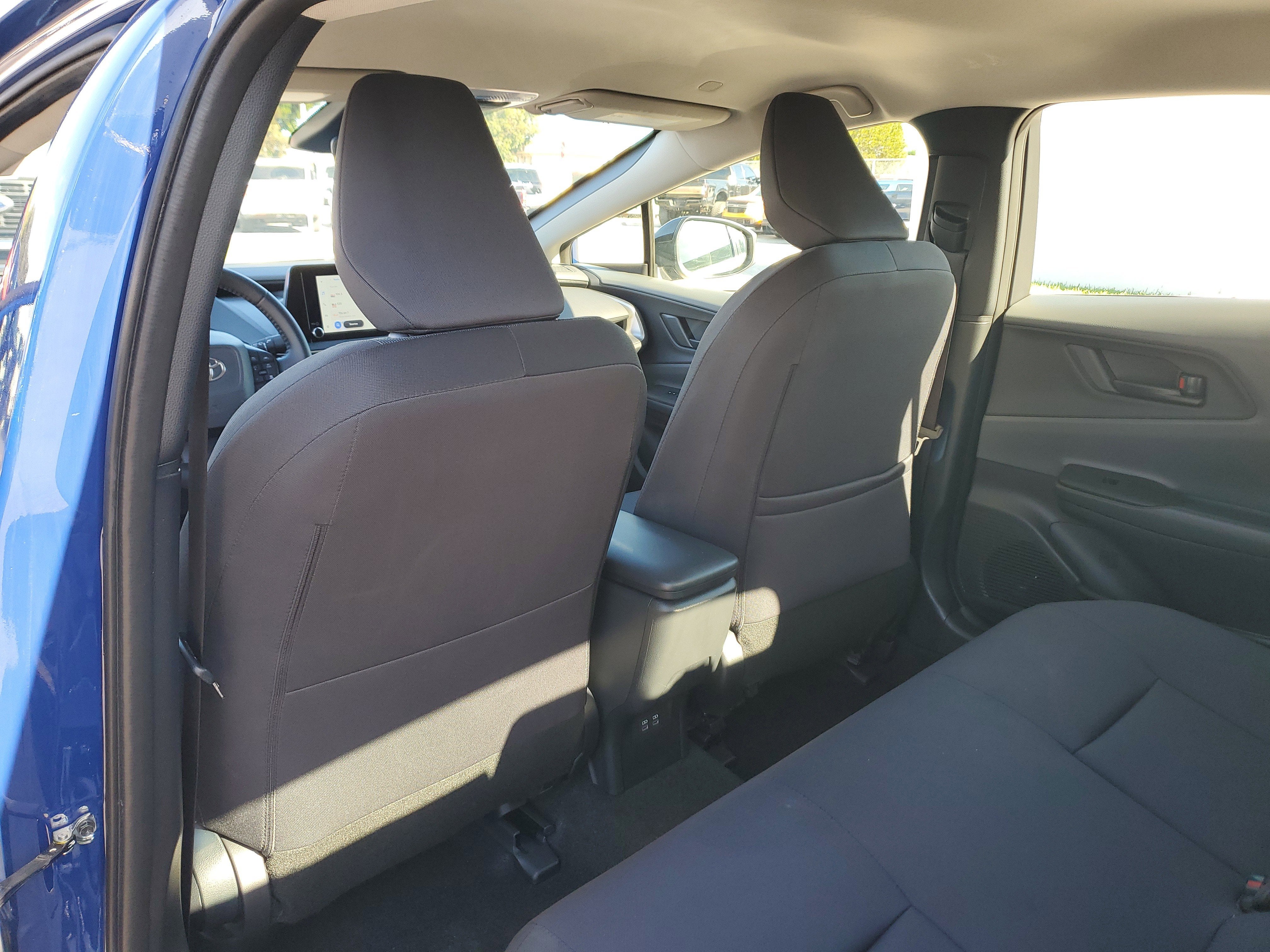 2025 Toyota Prius LE