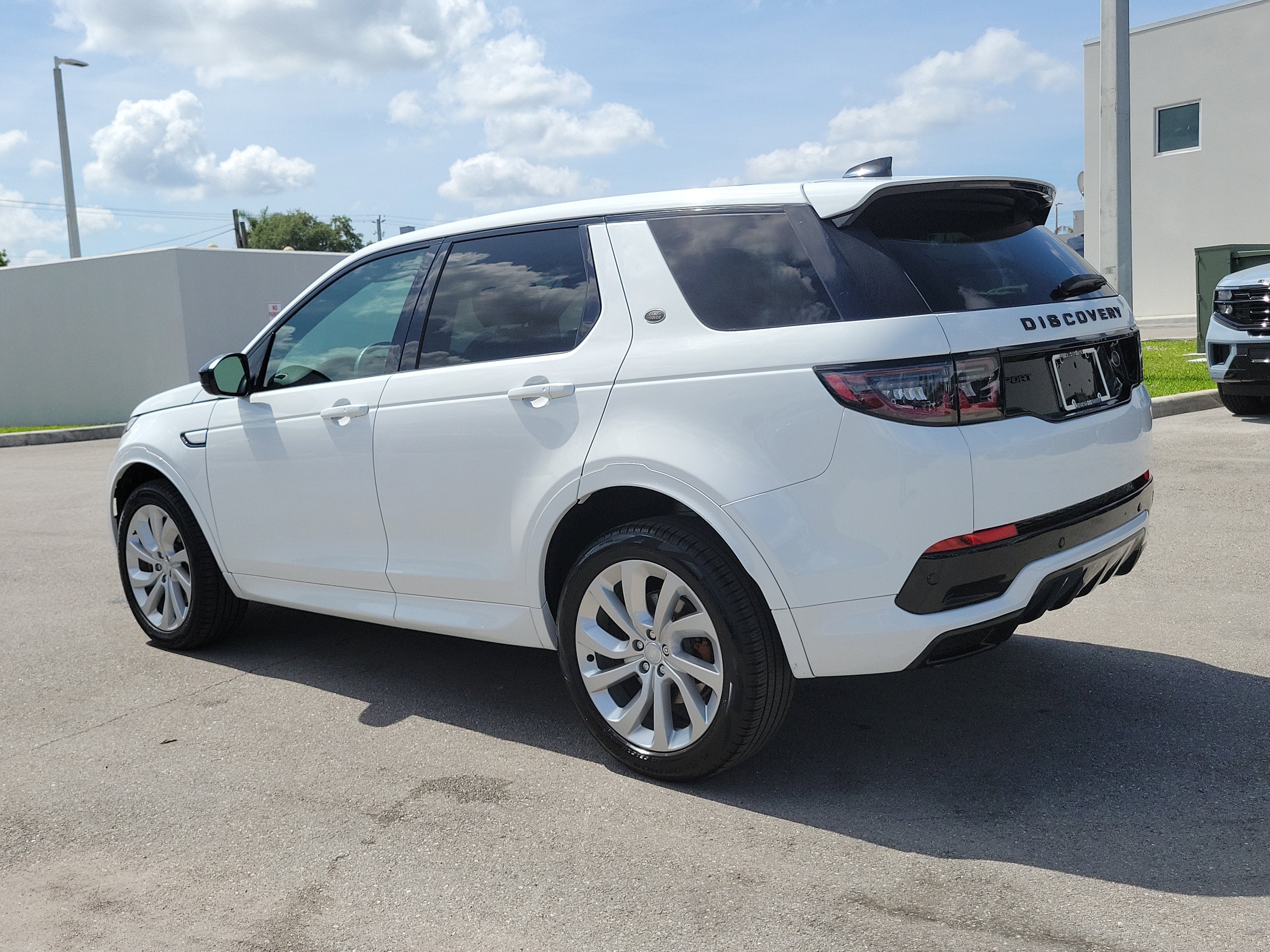 2023 Land Rover Discovery Sport S R-Dynamic