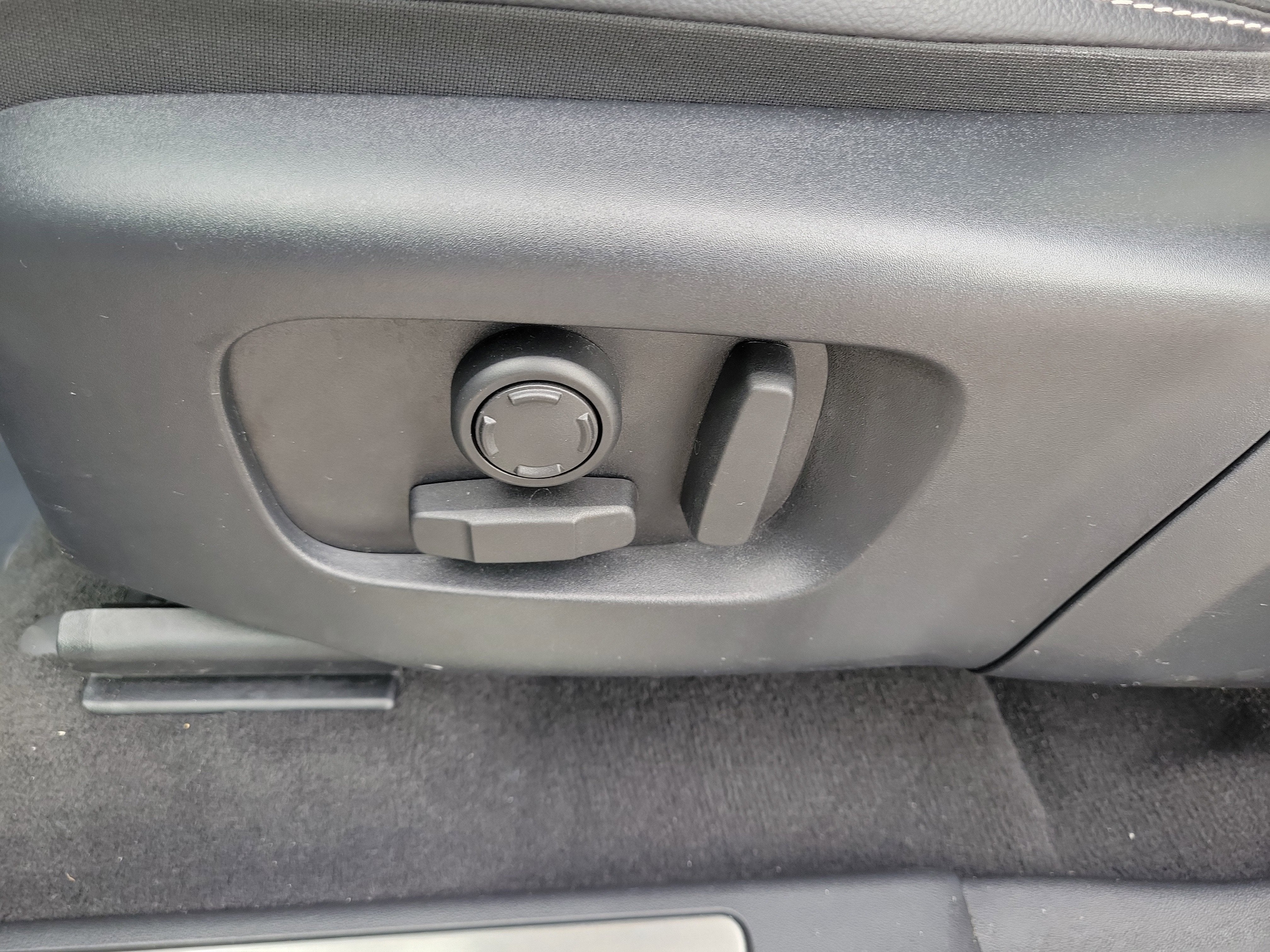 2023 Land Rover Discovery Sport S R-Dynamic