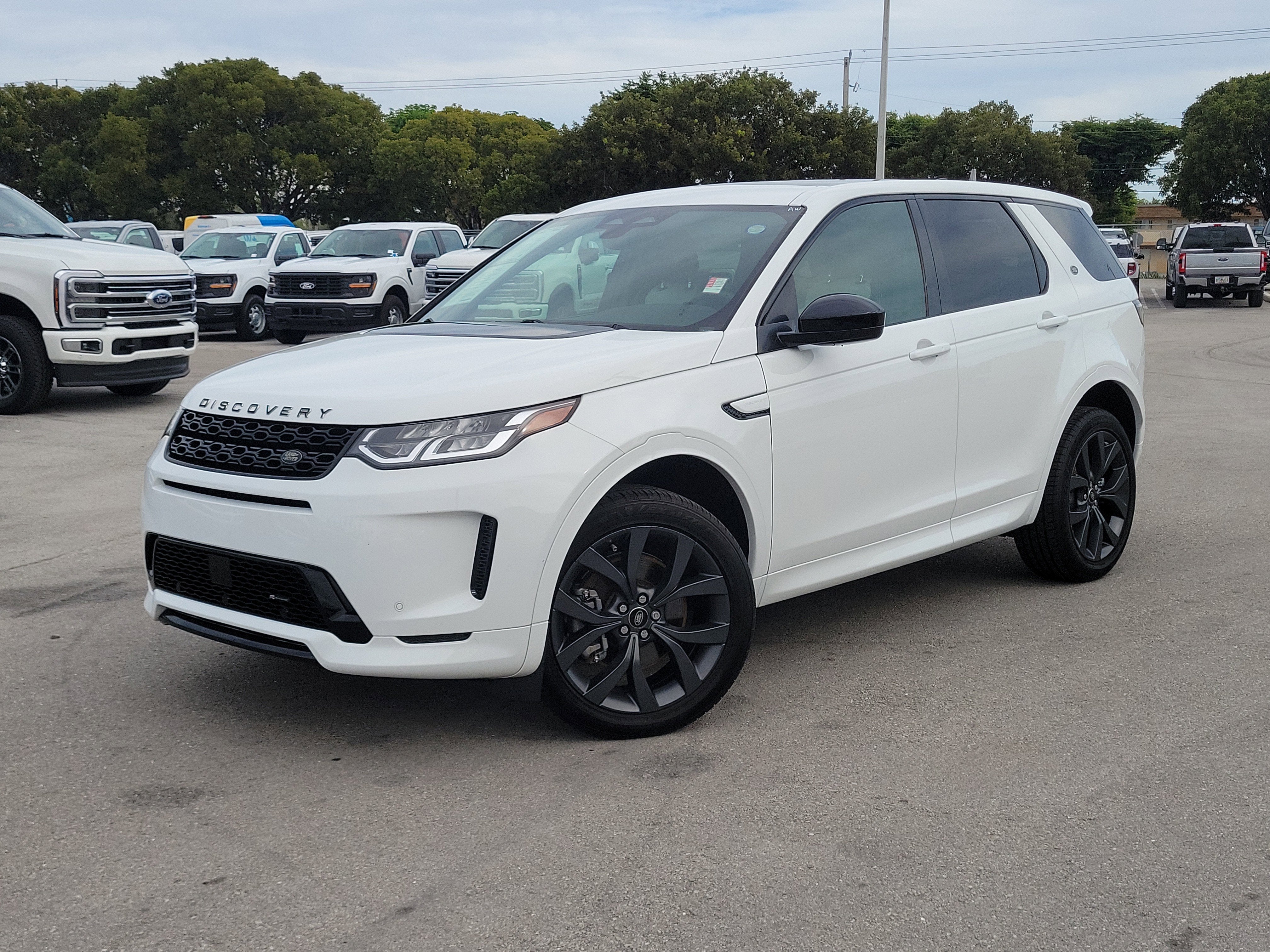 2023 Land Rover Discovery Sport S R-Dynamic