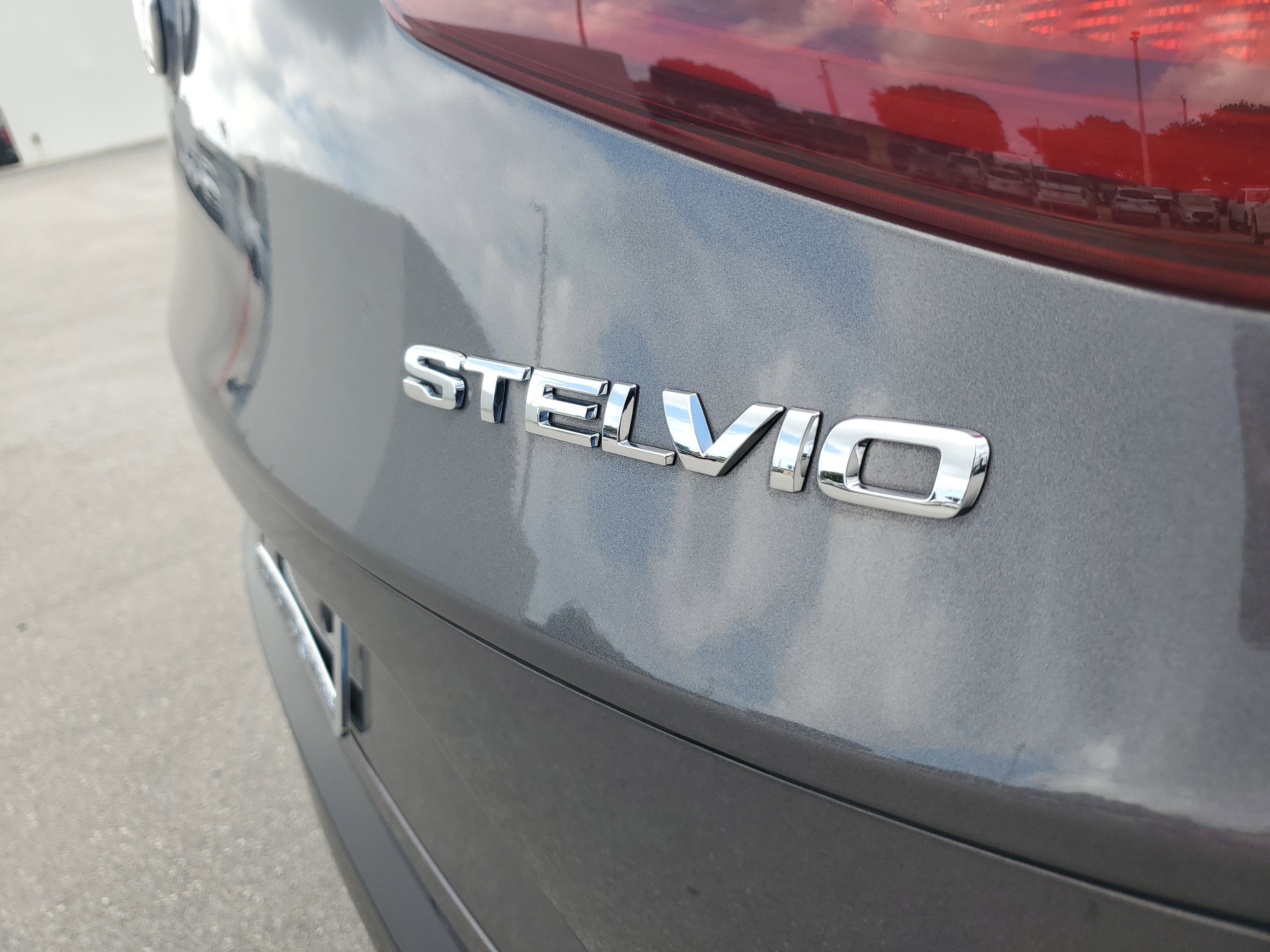 2022 Alfa Romeo Stelvio Sprint 4WD