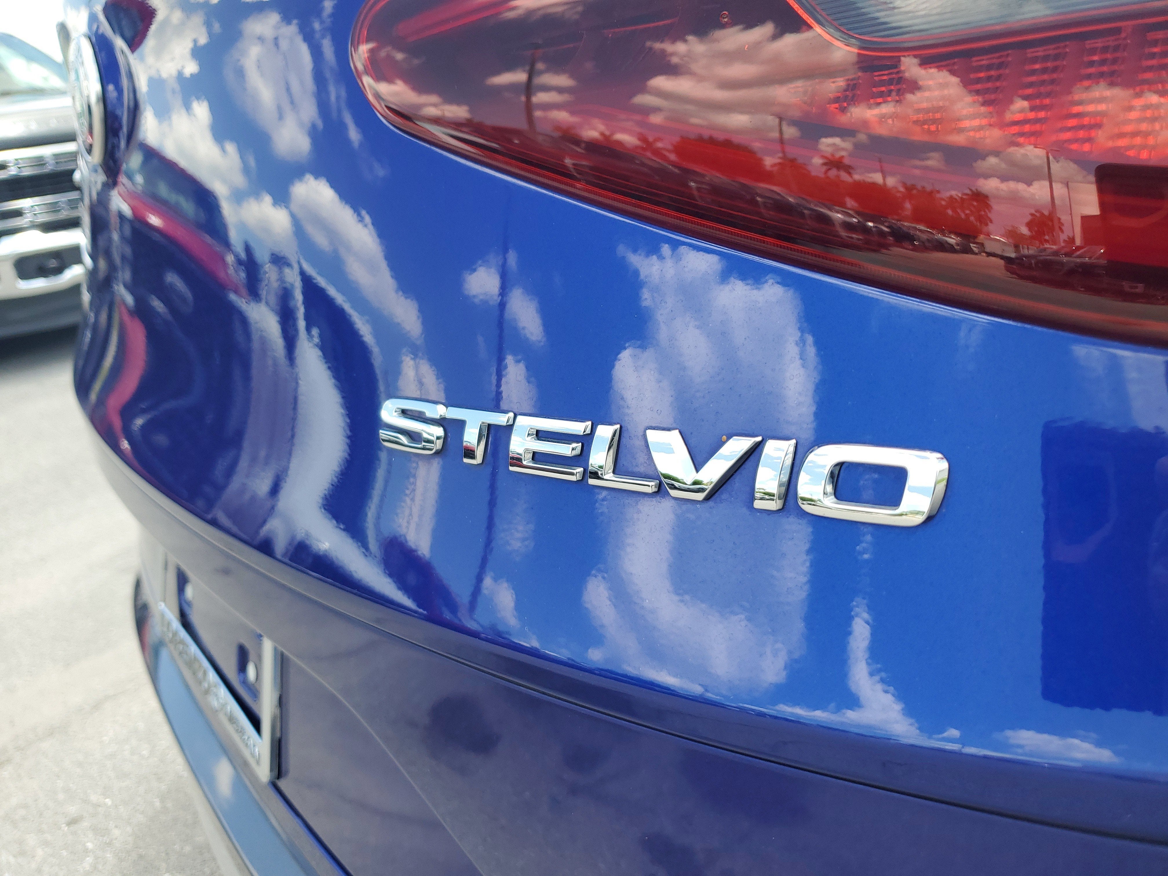 2022 Alfa Romeo Stelvio Ti