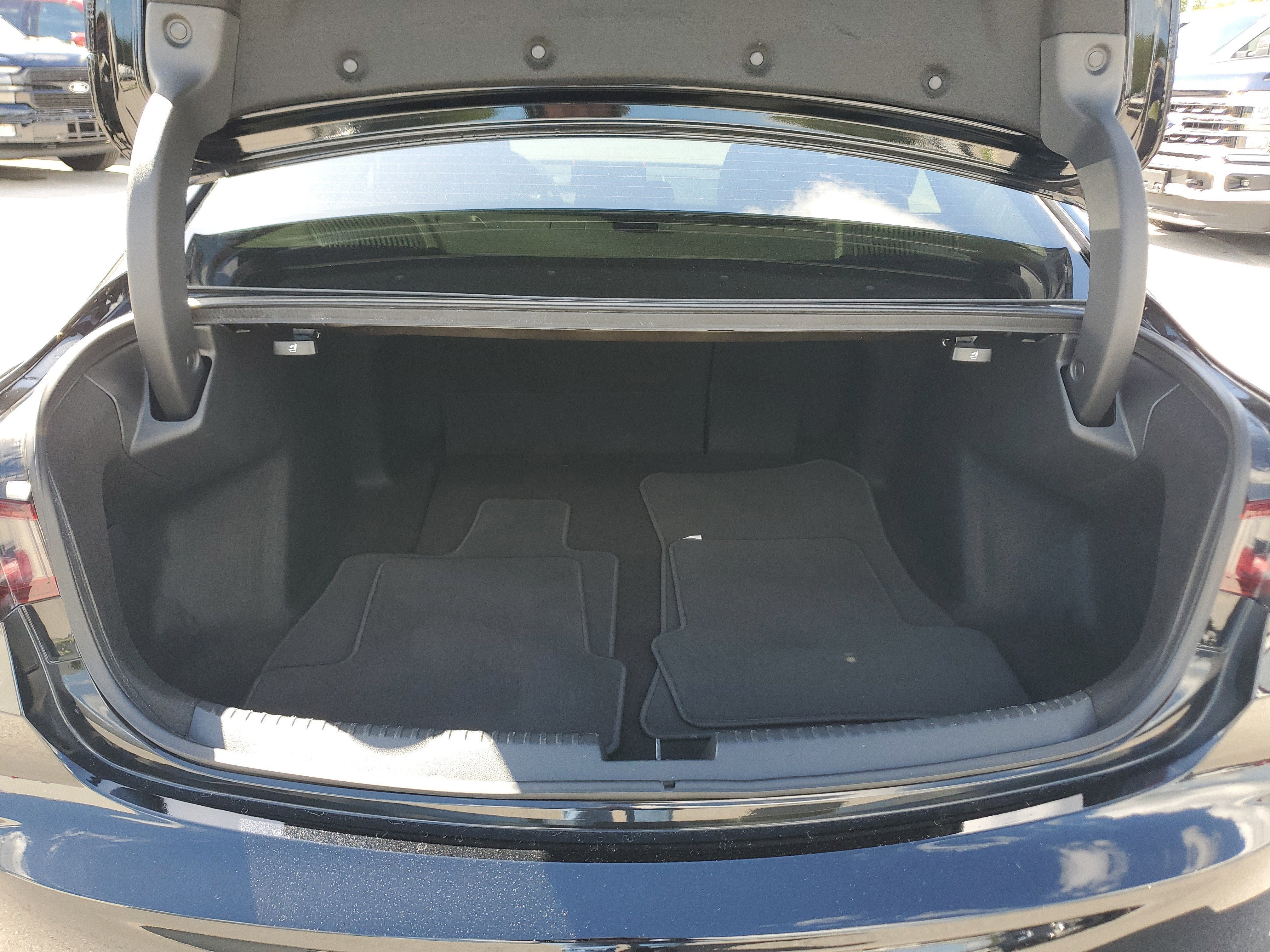 2023 Acura TLX w/Technology Package