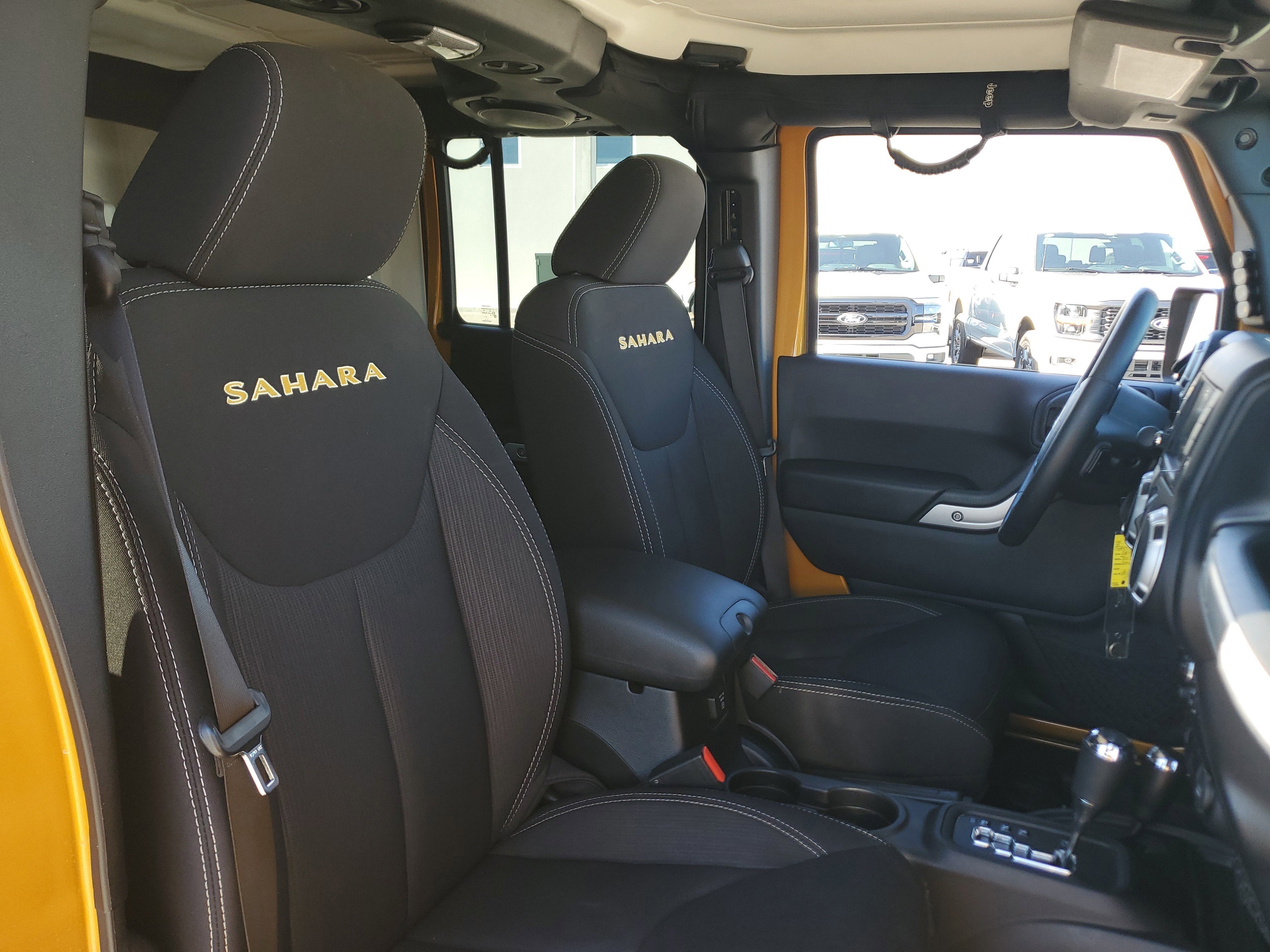 2014 Jeep Wrangler Unlimited Sahara 4WD