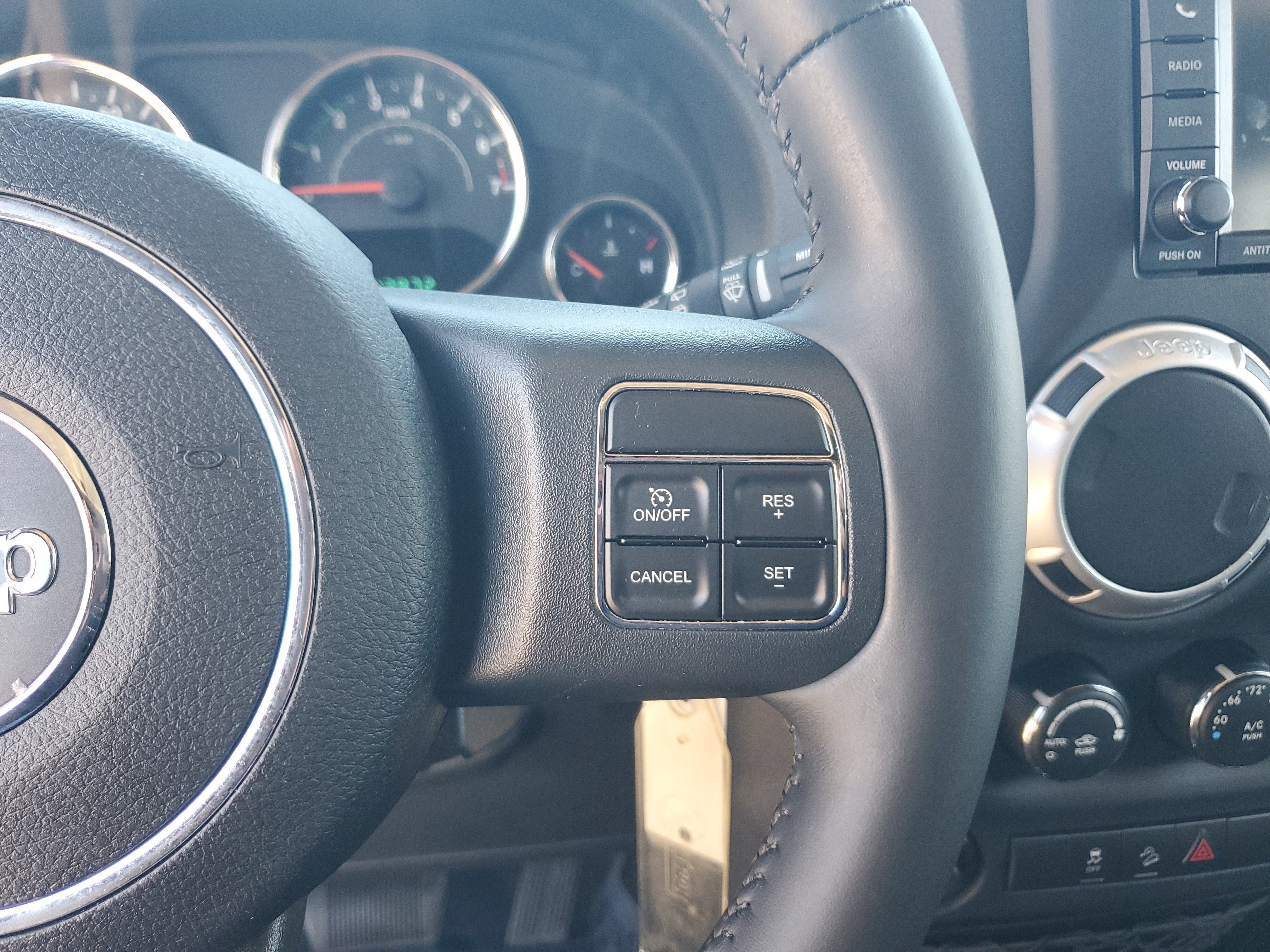 2014 Jeep Wrangler Unlimited Sahara 4WD