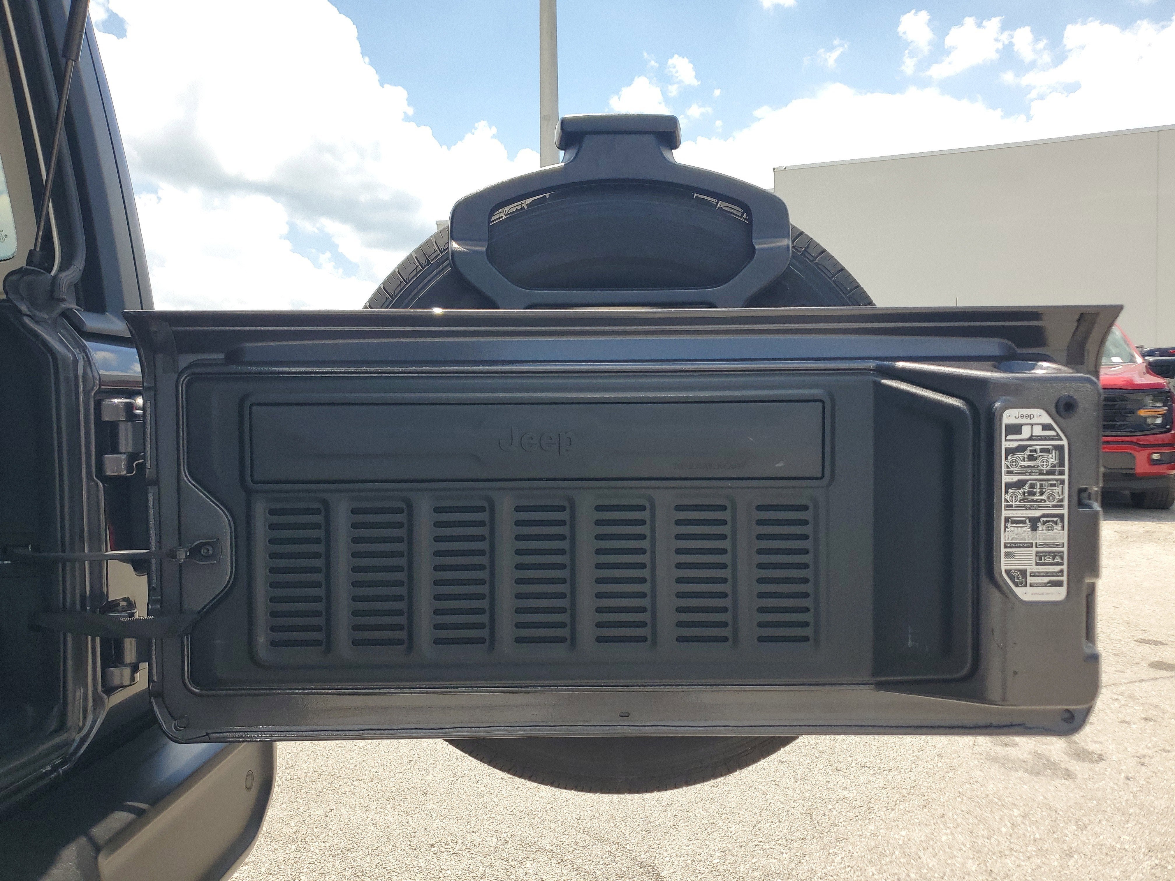 2020 Jeep Wrangler Unlimited Sport Altitude 4WD