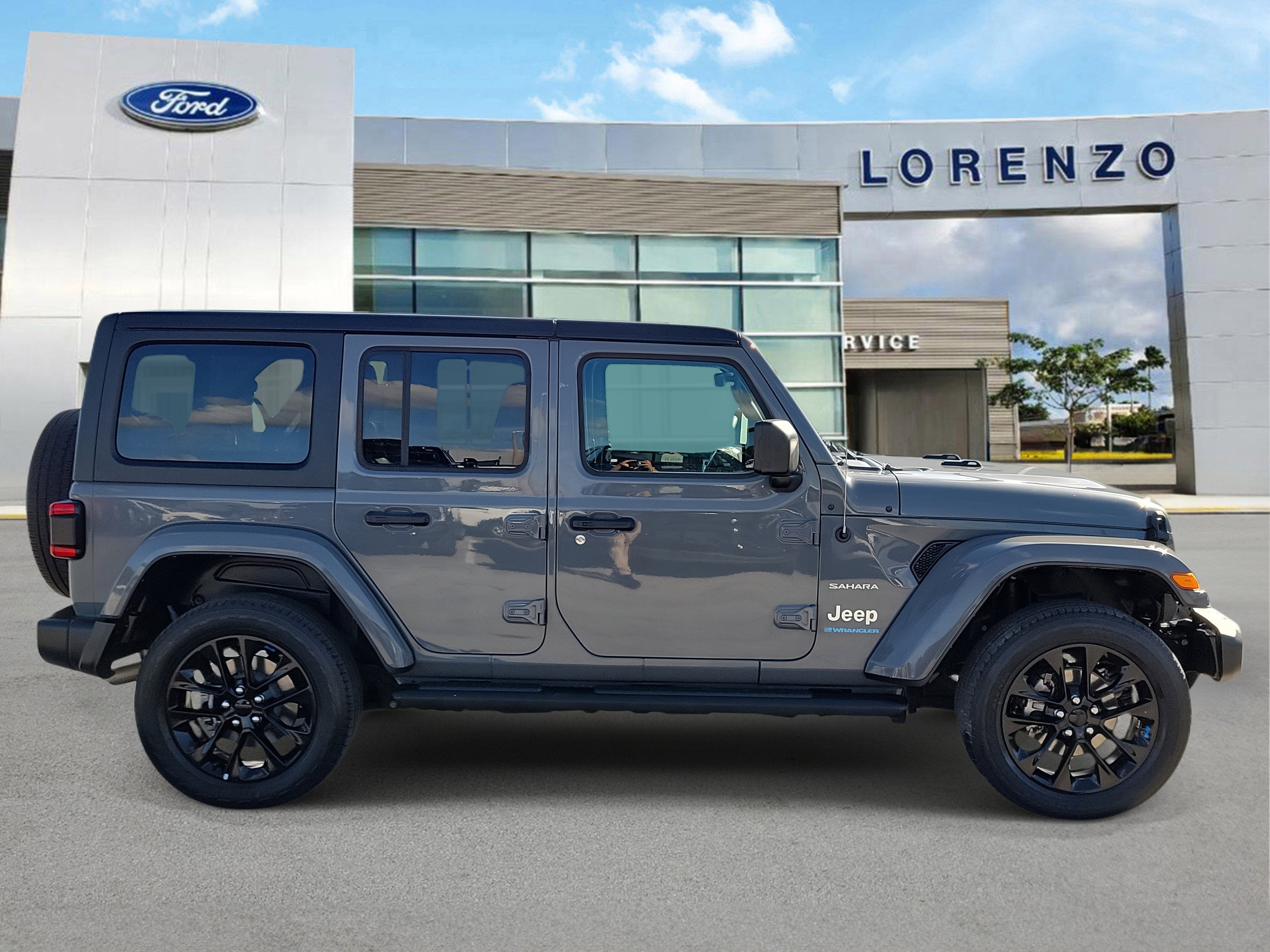 2023 Jeep Wrangler 4xe Sahara 4WD