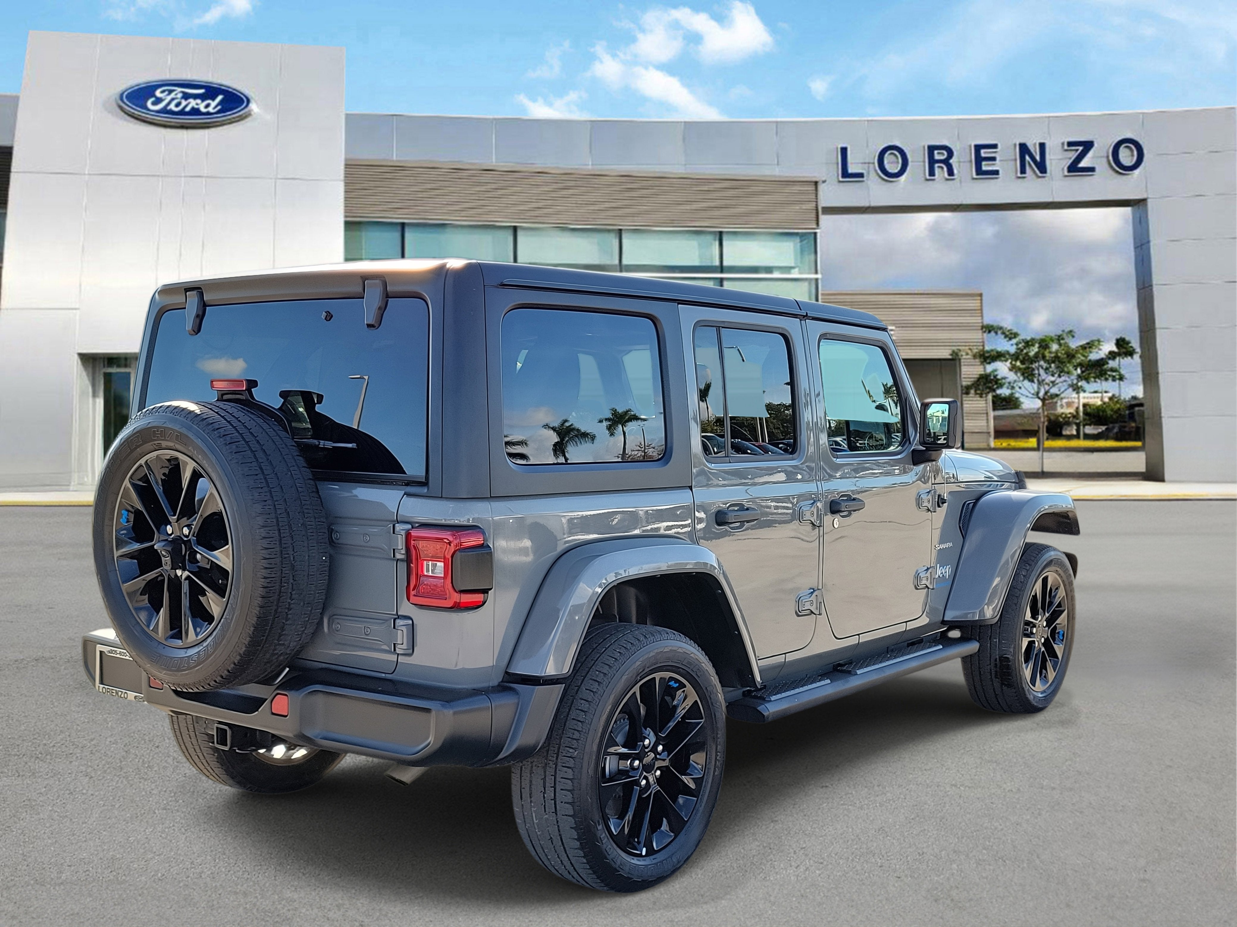 2023 Jeep Wrangler 4xe Sahara 4WD