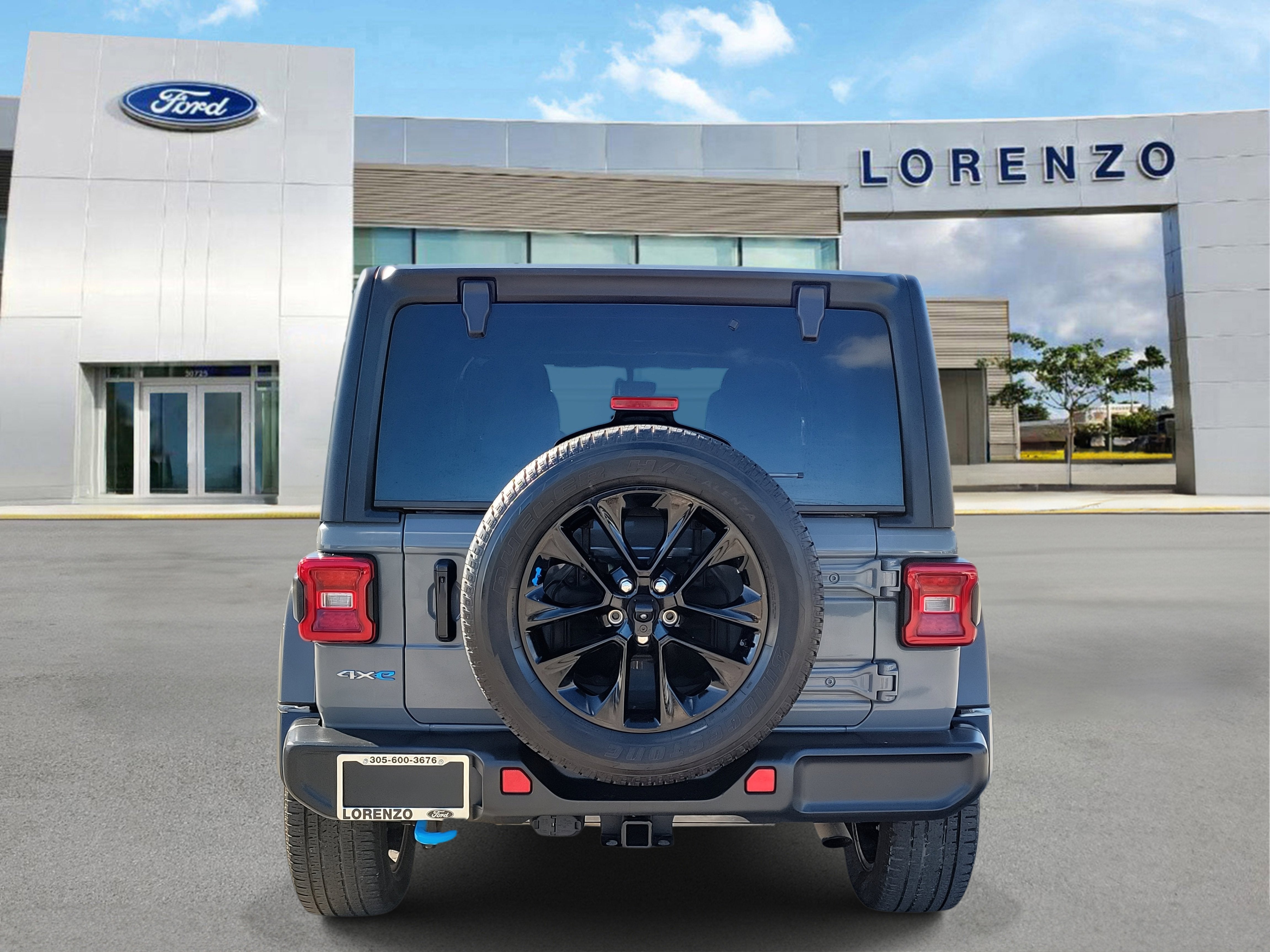 2023 Jeep Wrangler 4xe Sahara 4WD