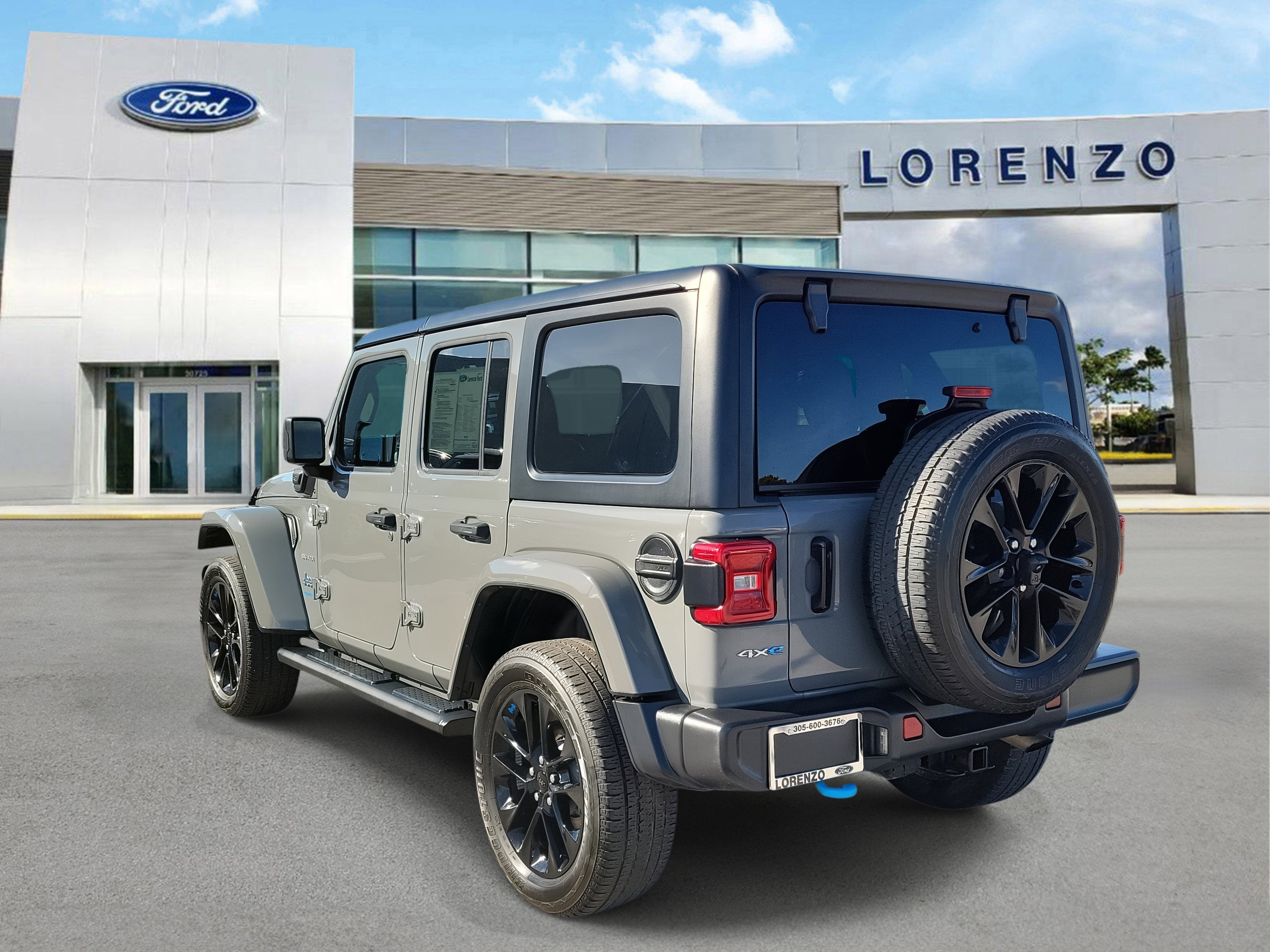 2023 Jeep Wrangler 4xe Sahara 4WD