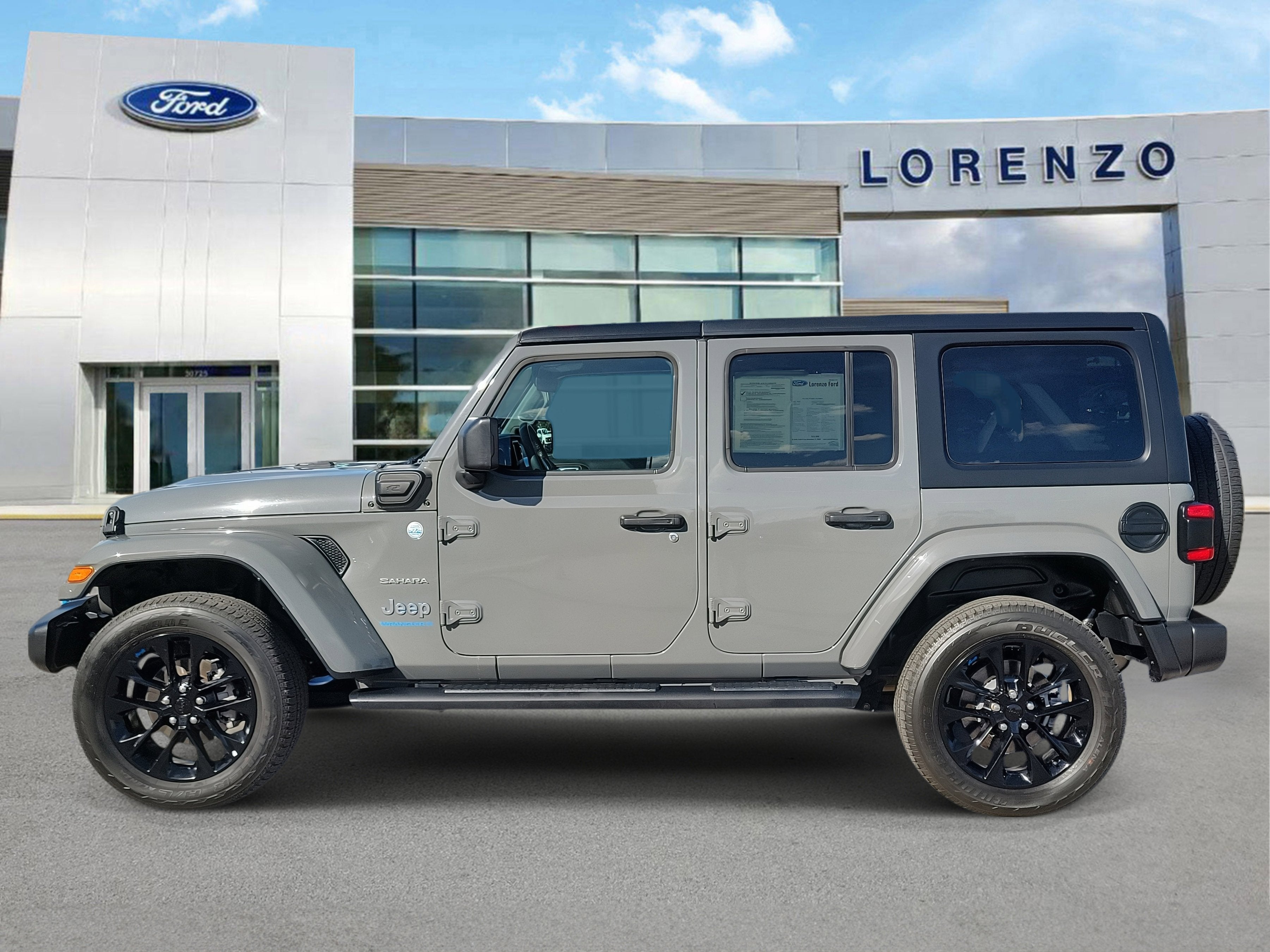 2023 Jeep Wrangler 4xe Sahara 4WD