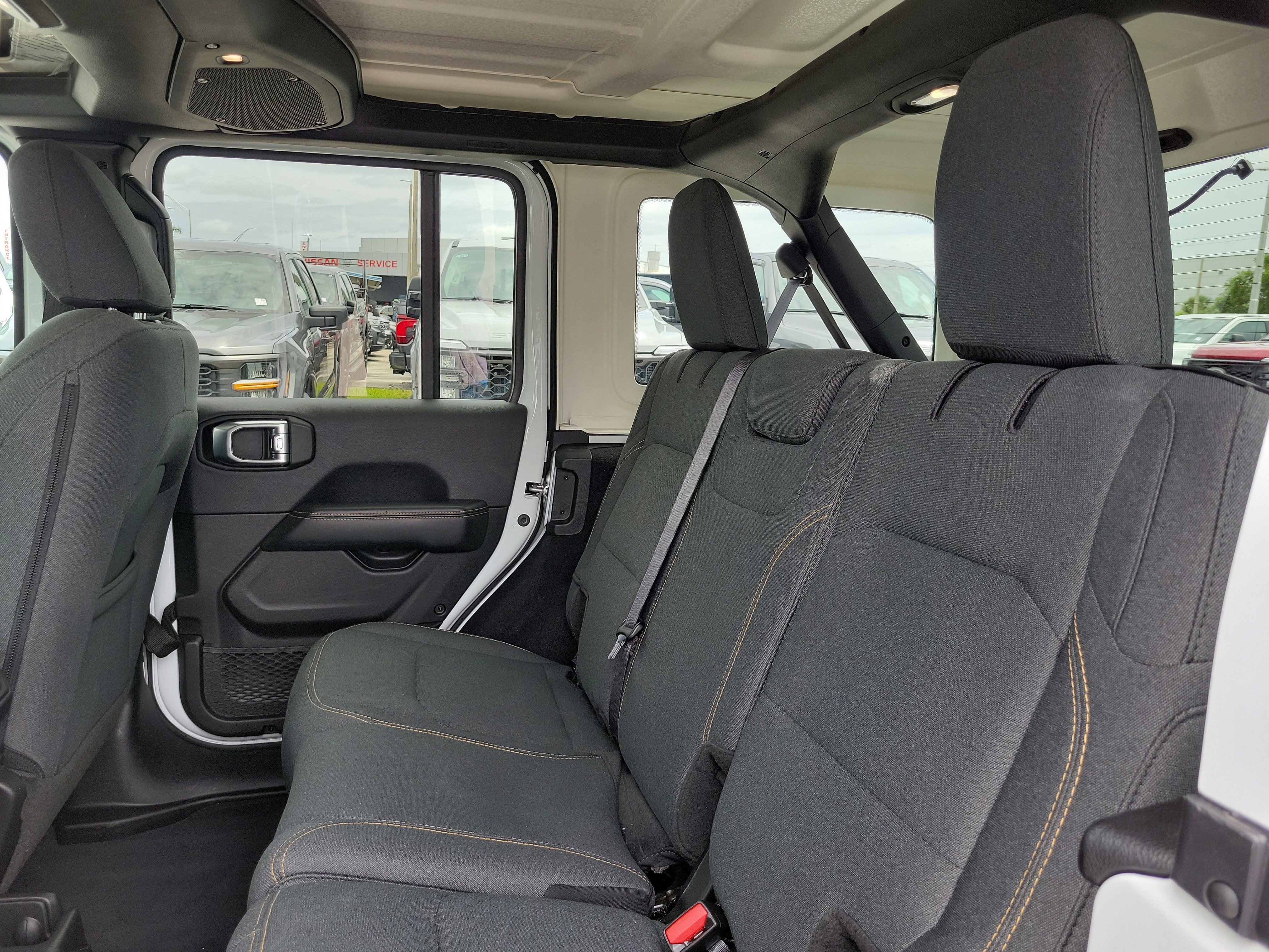 2025 Jeep Wrangler Sahara 4WD