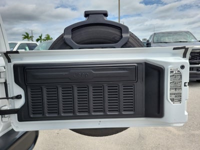 2025 Jeep Wrangler Sahara 4WD