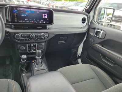 2025 Jeep Wrangler Sahara 4WD