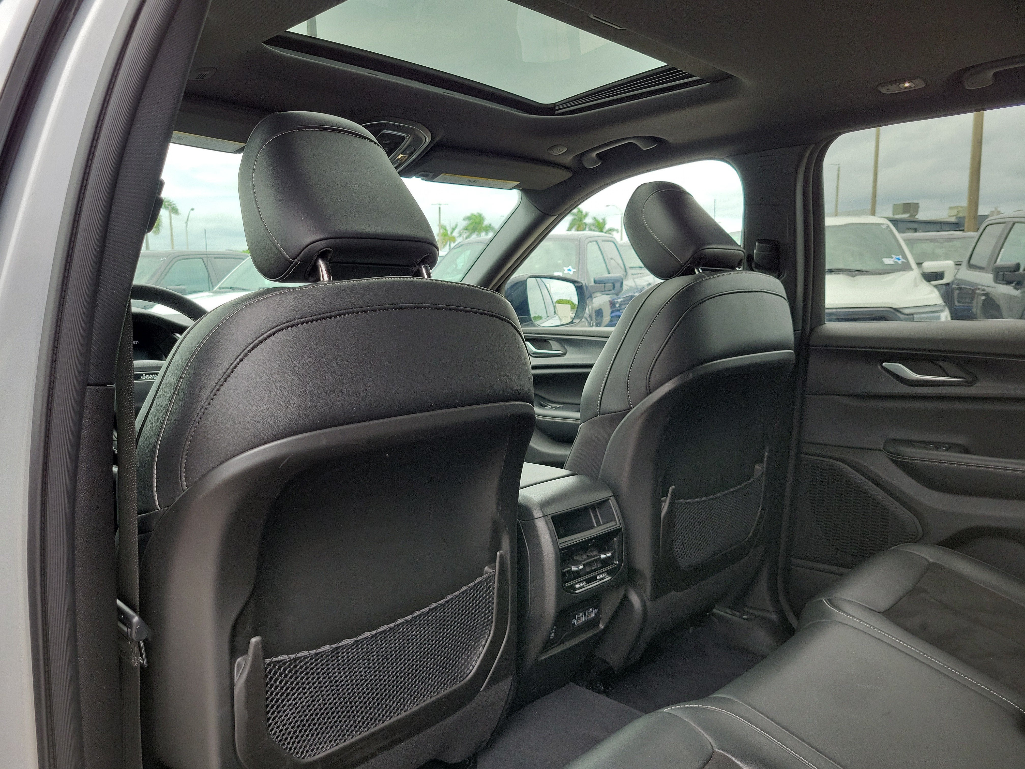 2023 Jeep Grand Cherokee Altitude X 4WD