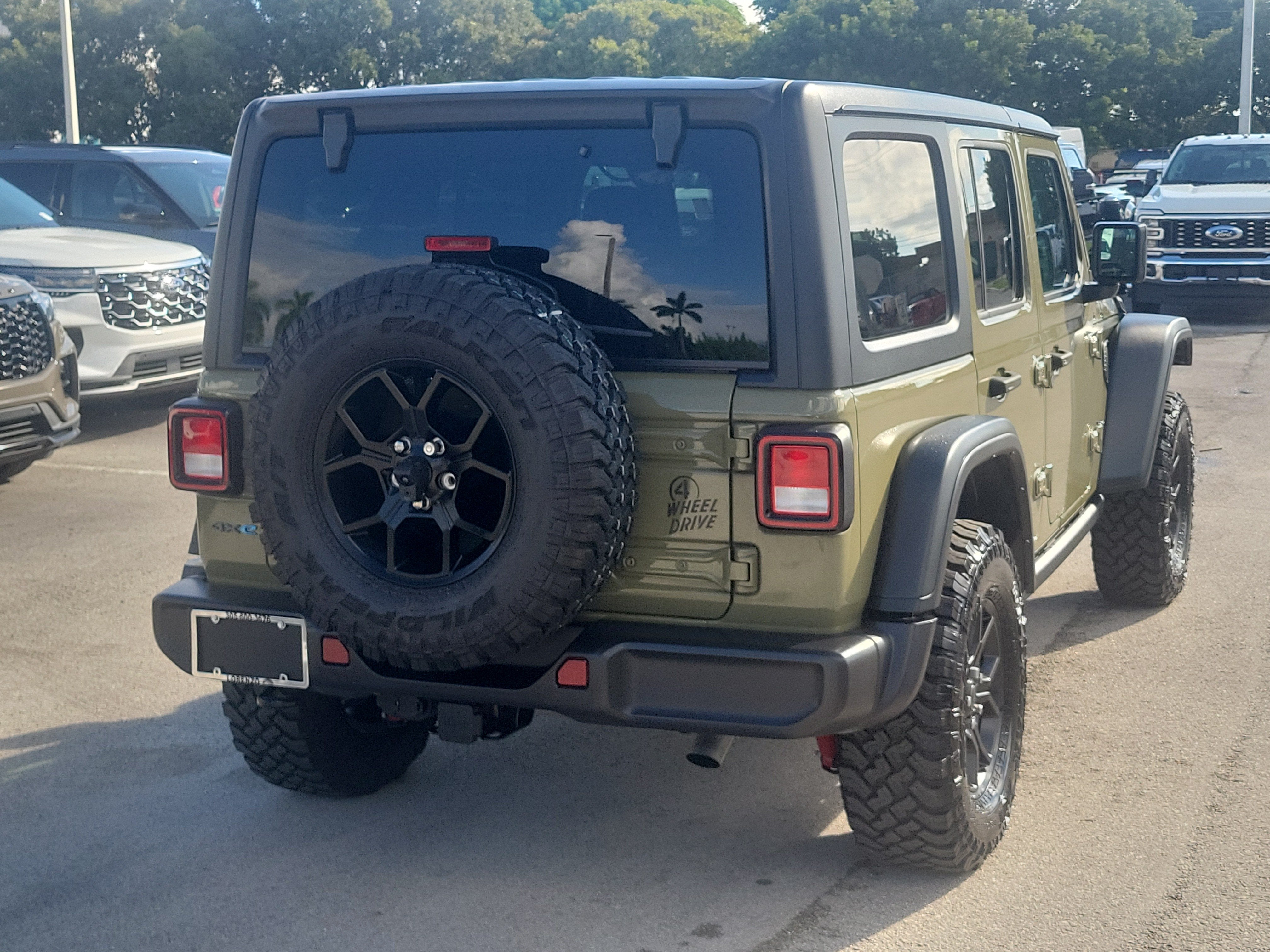 2025 Jeep Wrangler 4xe Willys