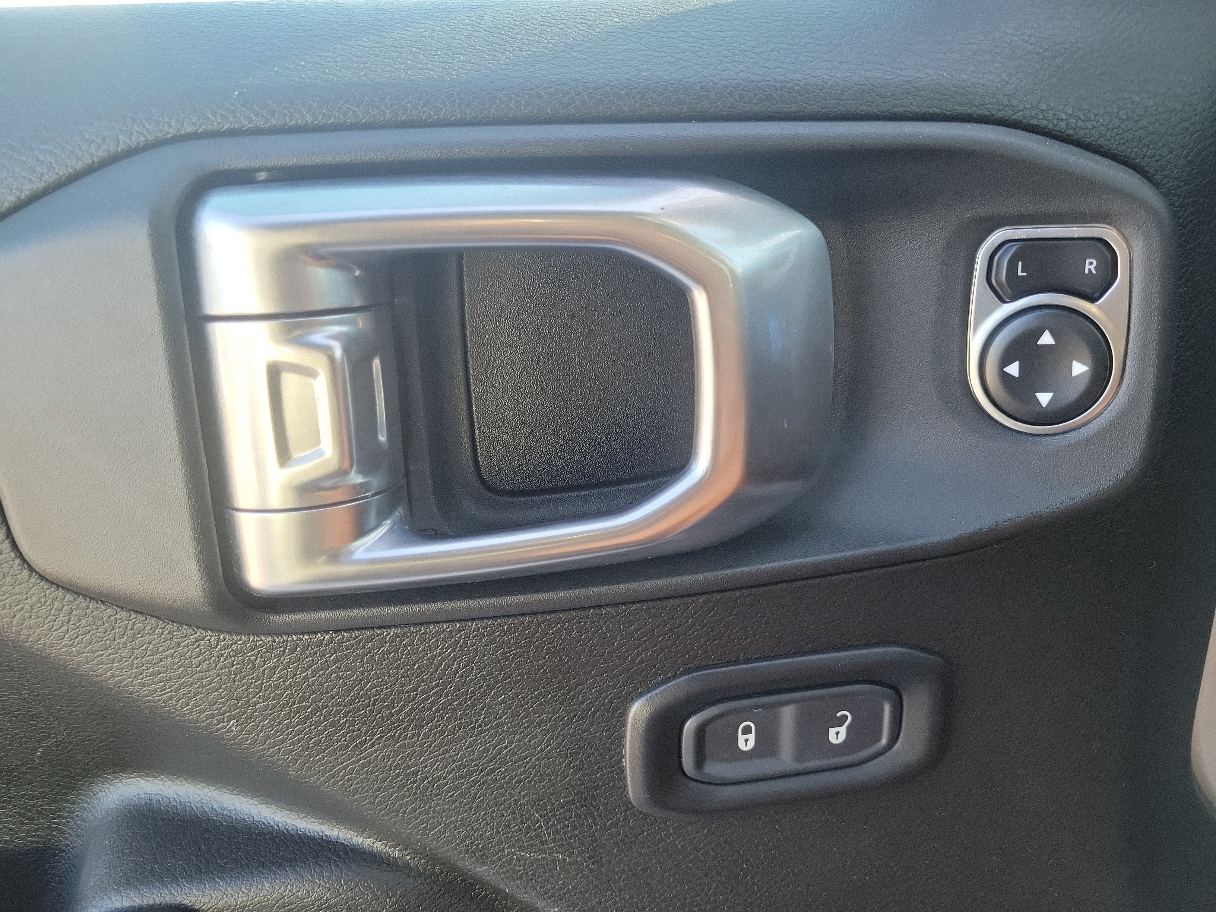 2024 Jeep Wrangler 4xe Willys 4WD