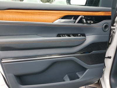 2022 Jeep Grand Wagoneer Series II