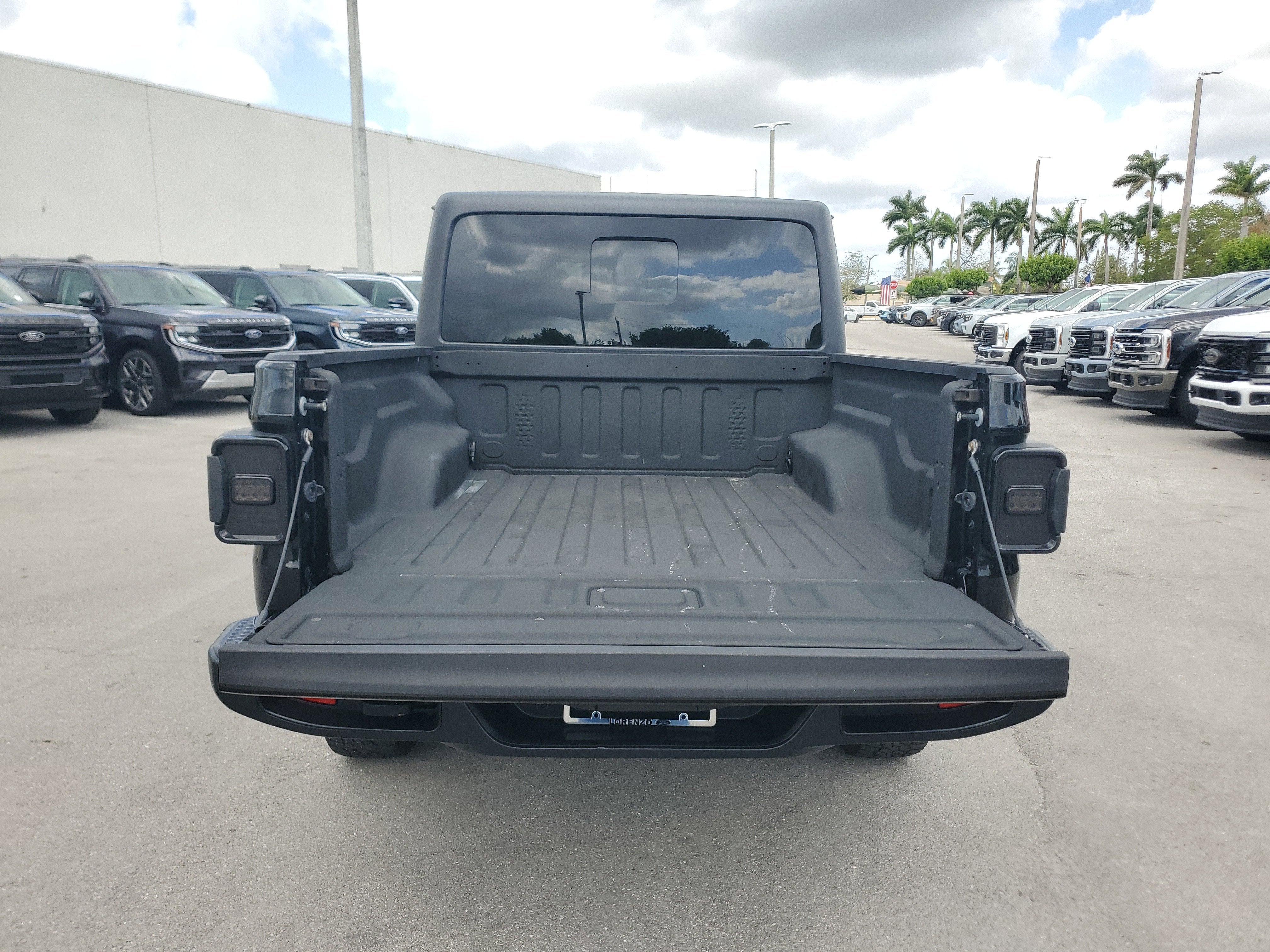 2020 Jeep Gladiator Sport S 4WD