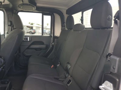 2022 Jeep Gladiator Overland 4WD