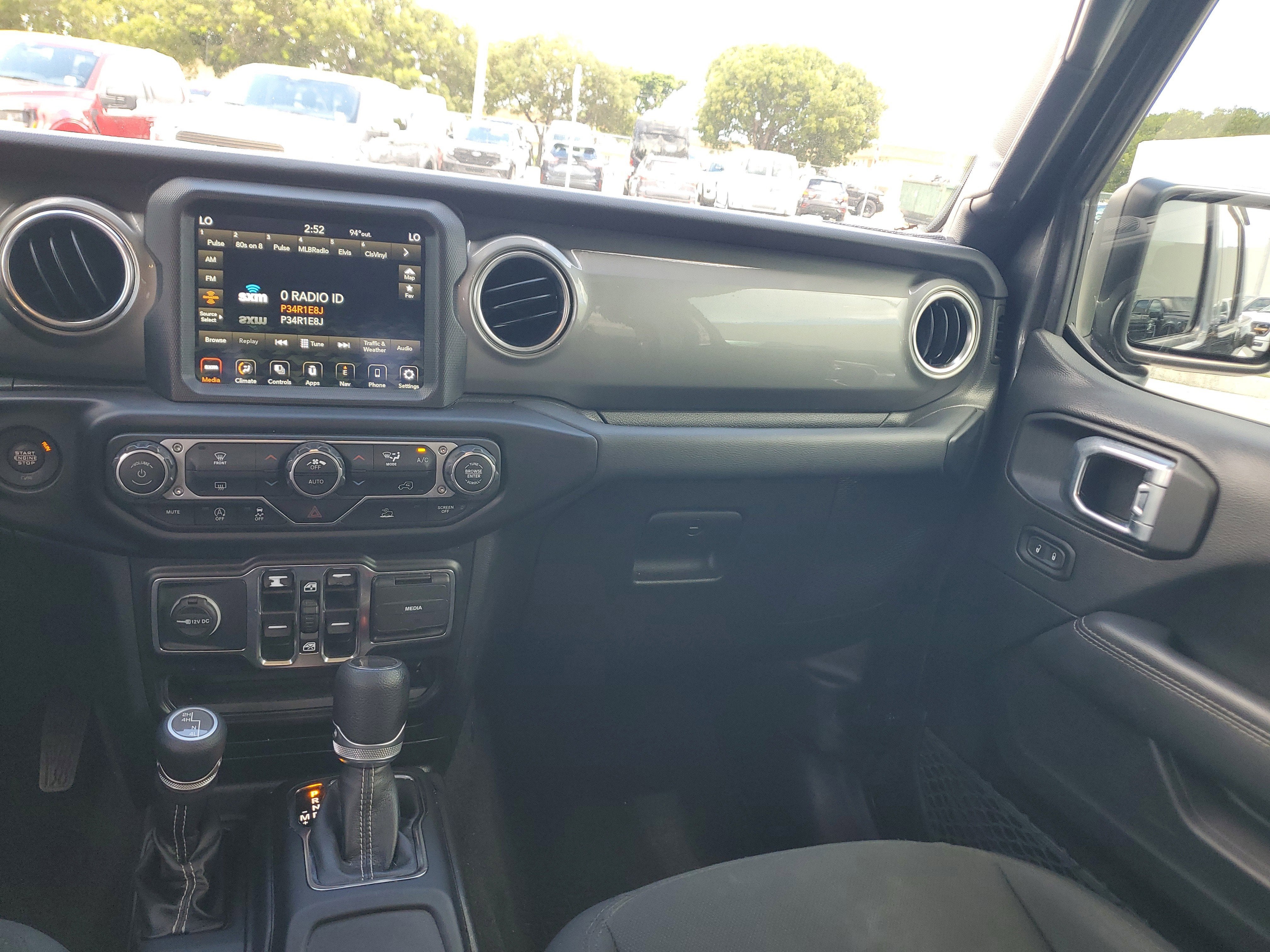 2022 Jeep Gladiator Overland 4WD