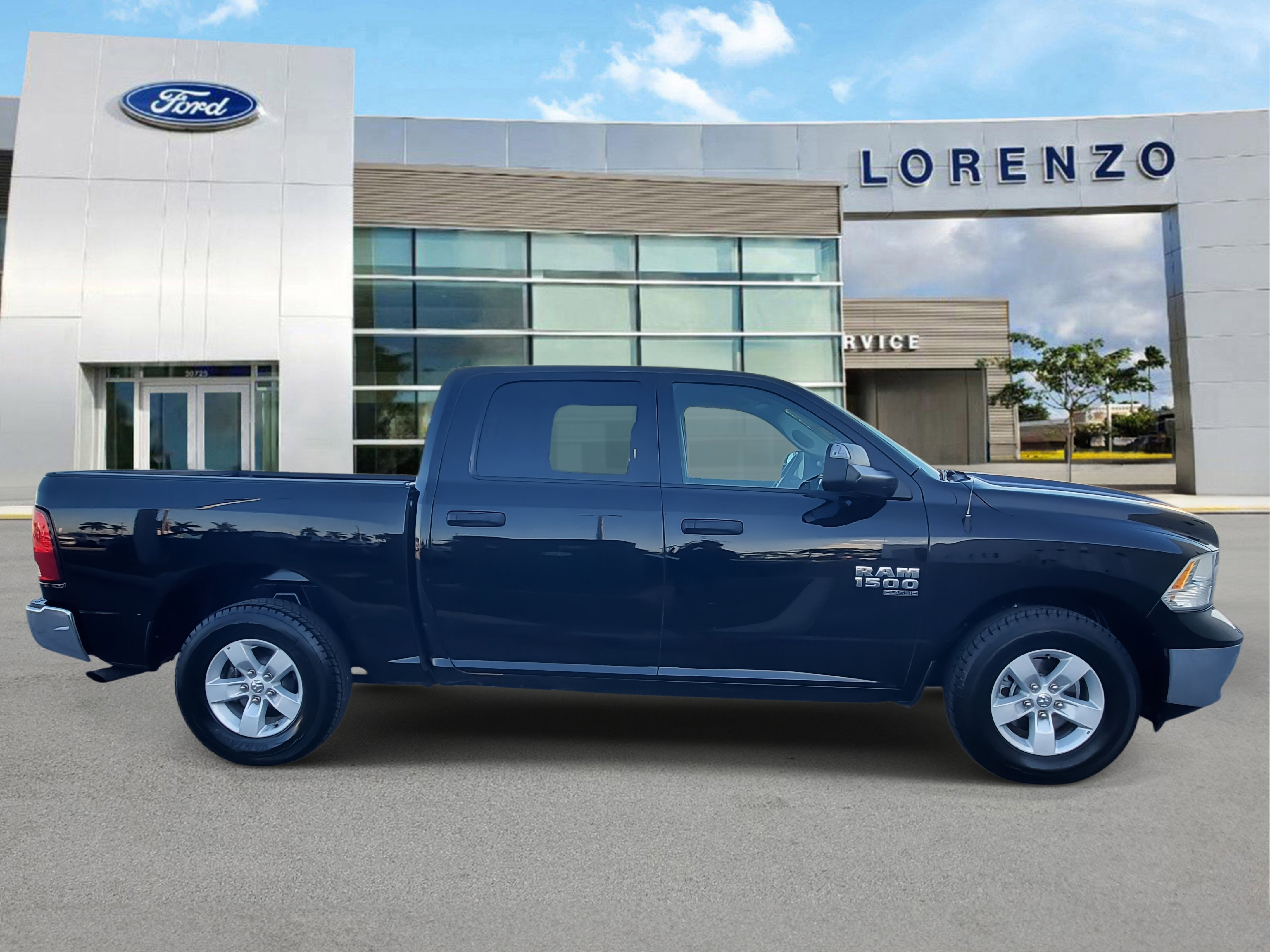 2023 RAM 1500 Classic SLT