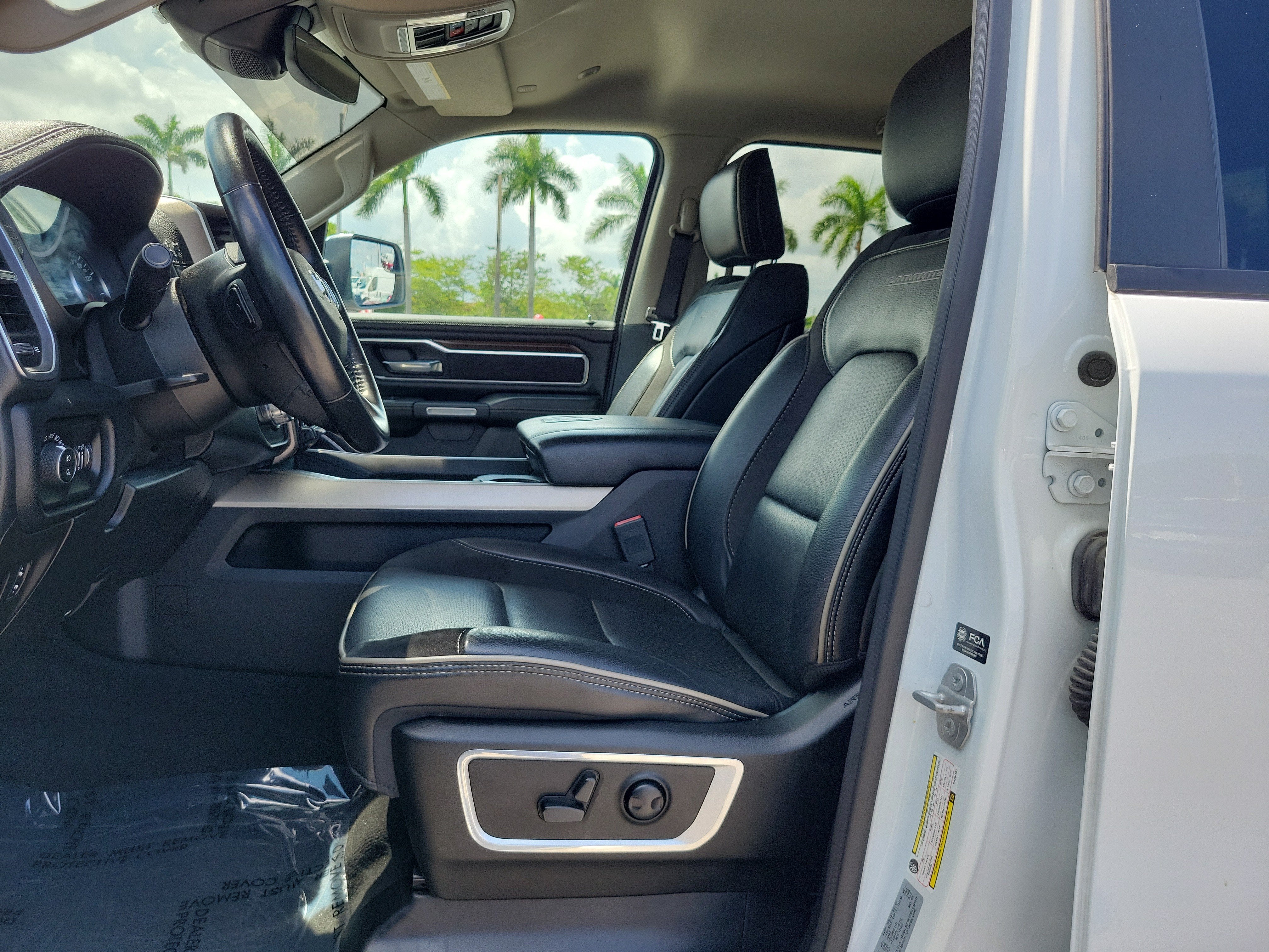 2022 RAM 1500 Laramie 4WD