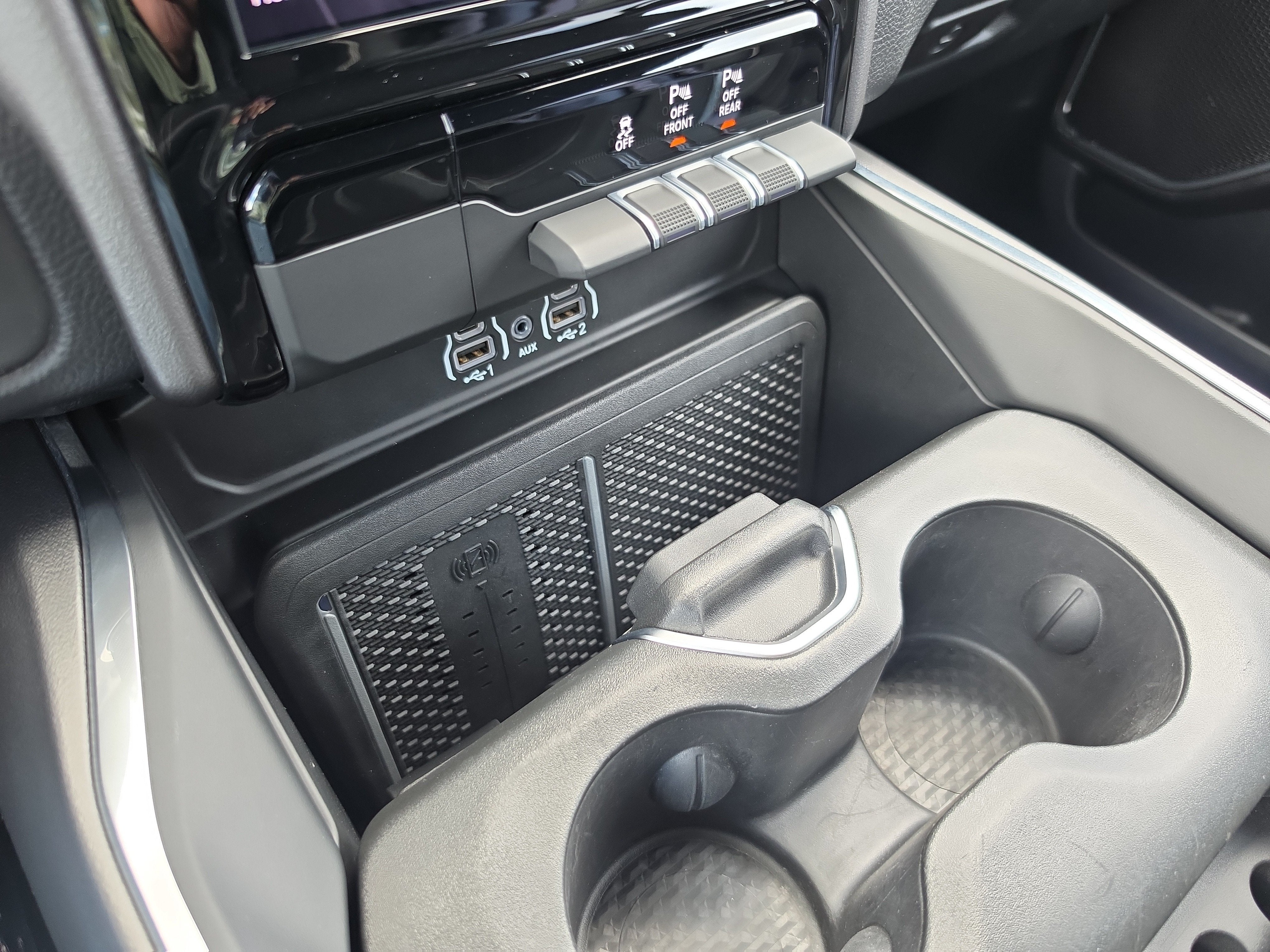 2026 RAM 1500 Laramie 4WD