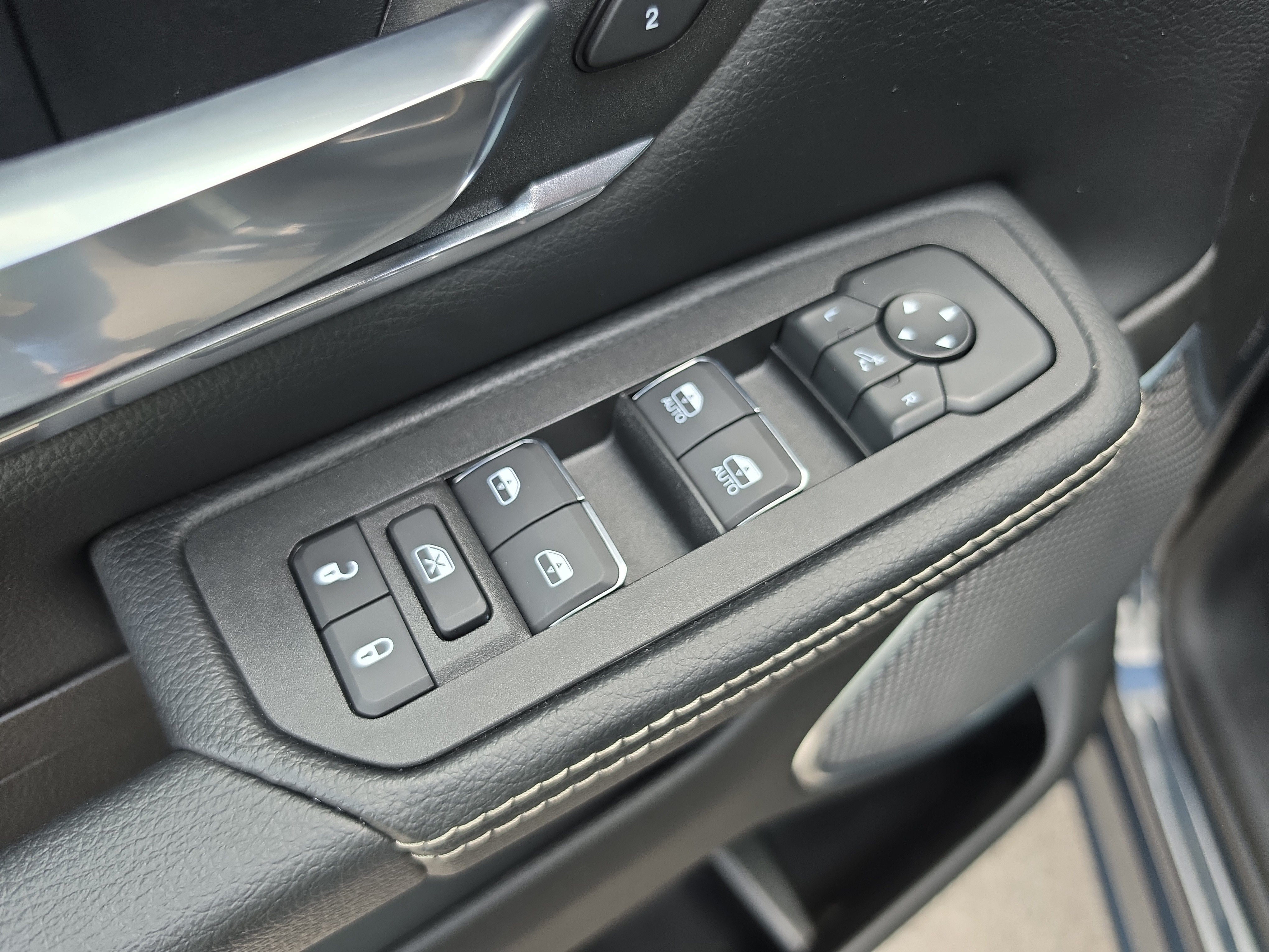 2026 RAM 1500 Laramie 4WD