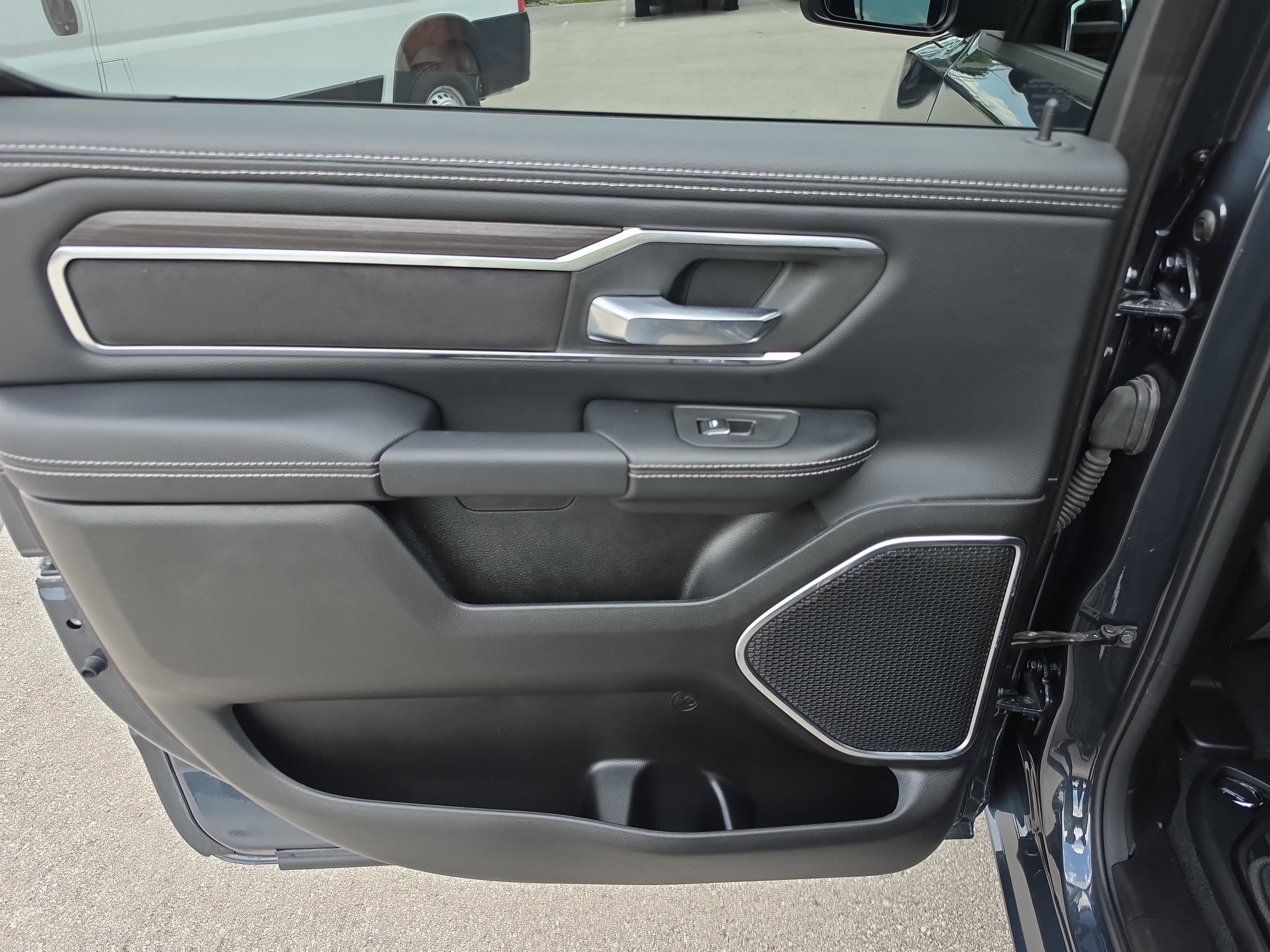 2026 RAM 1500 Laramie 4WD
