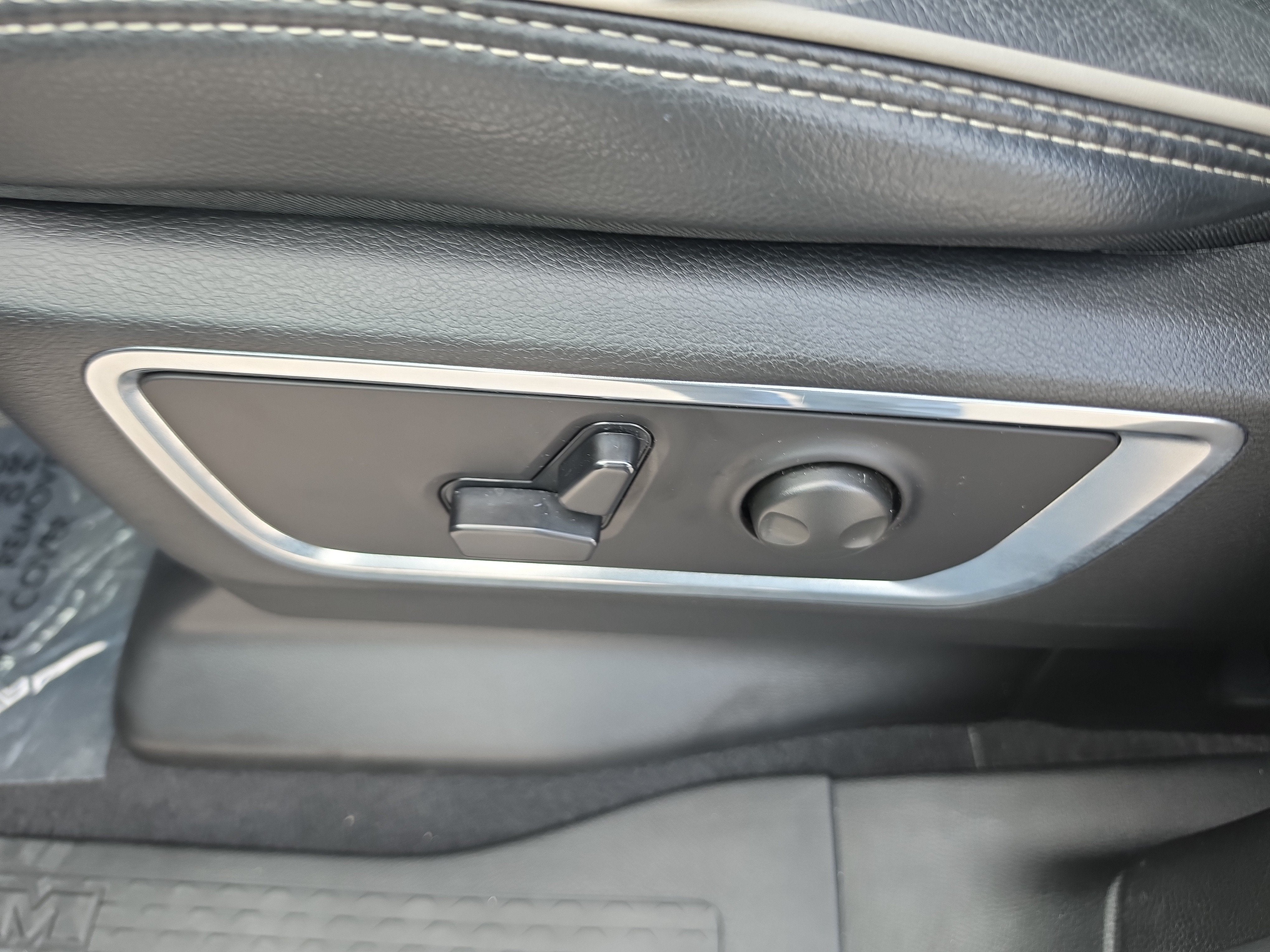 2026 RAM 1500 Laramie 4WD