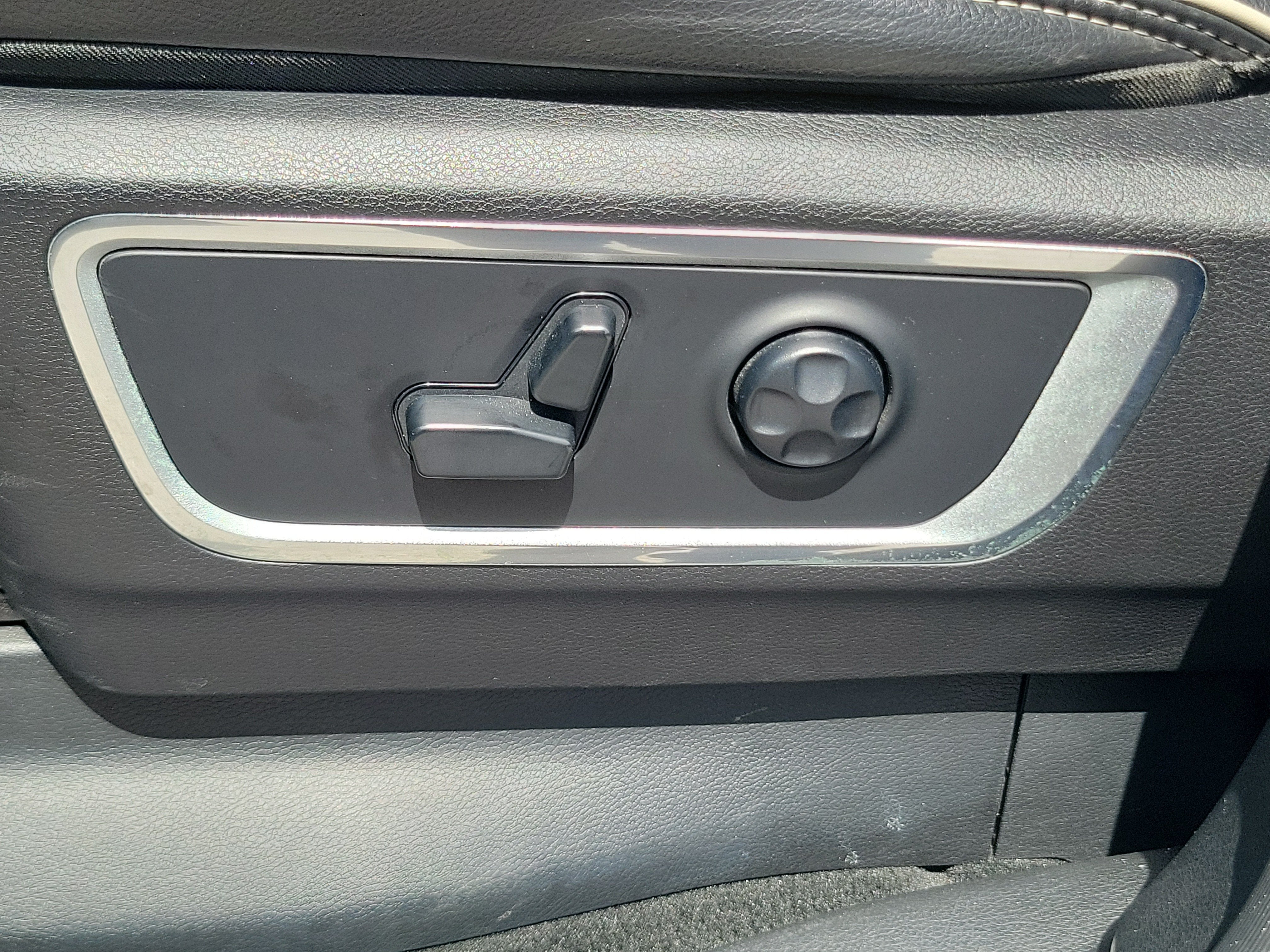 2019 RAM 1500 Laramie 4WD