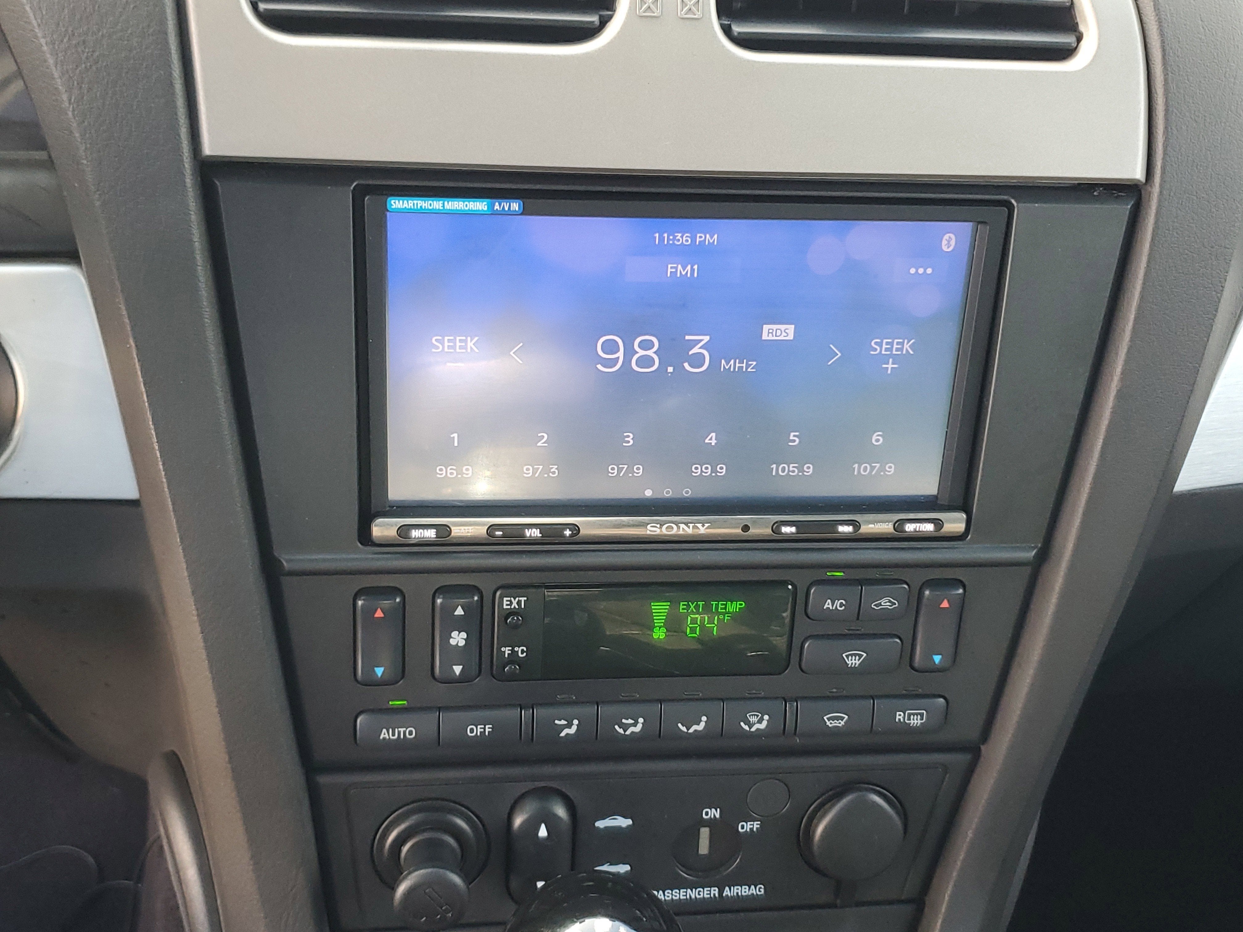 2002 Ford Thunderbird w/Hardtop Deluxe