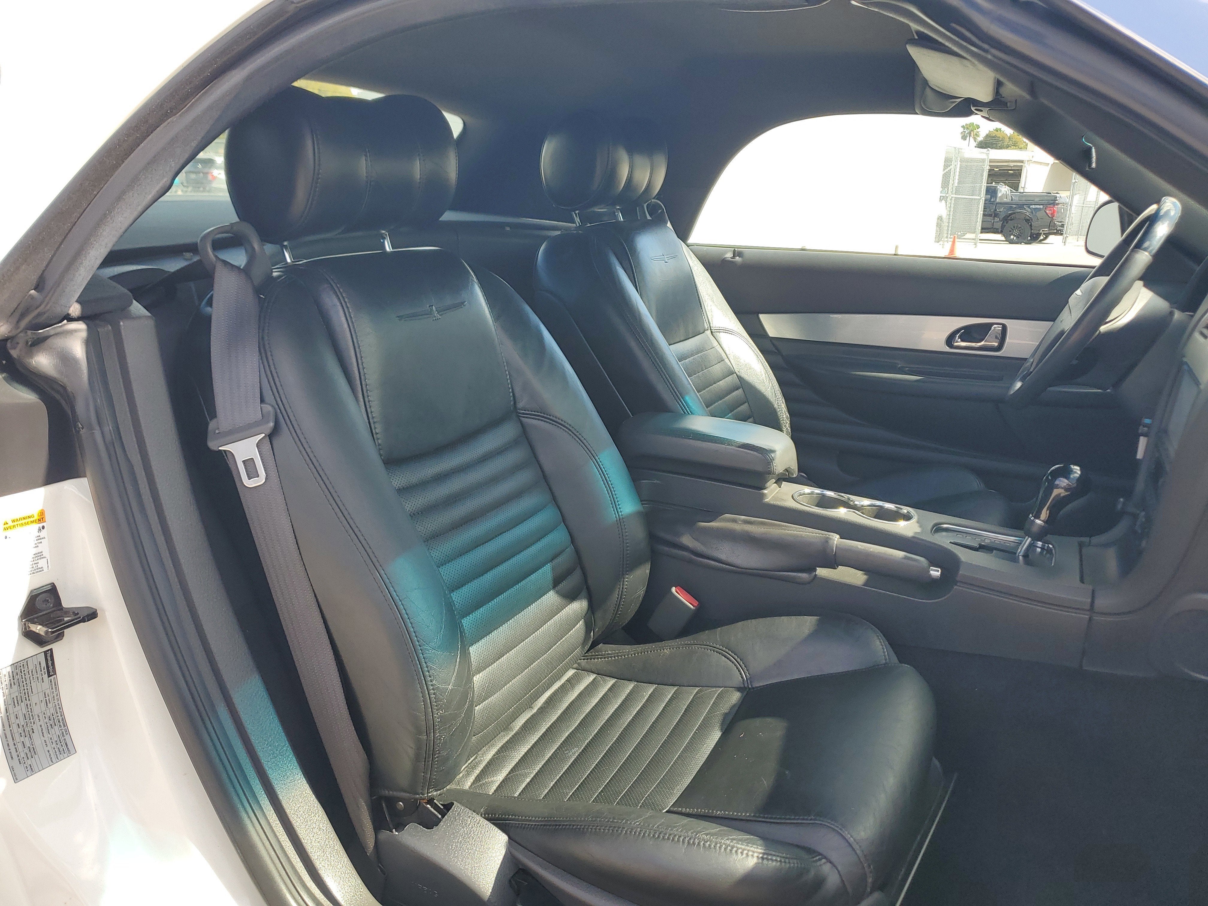 2002 Ford Thunderbird w/Hardtop Deluxe