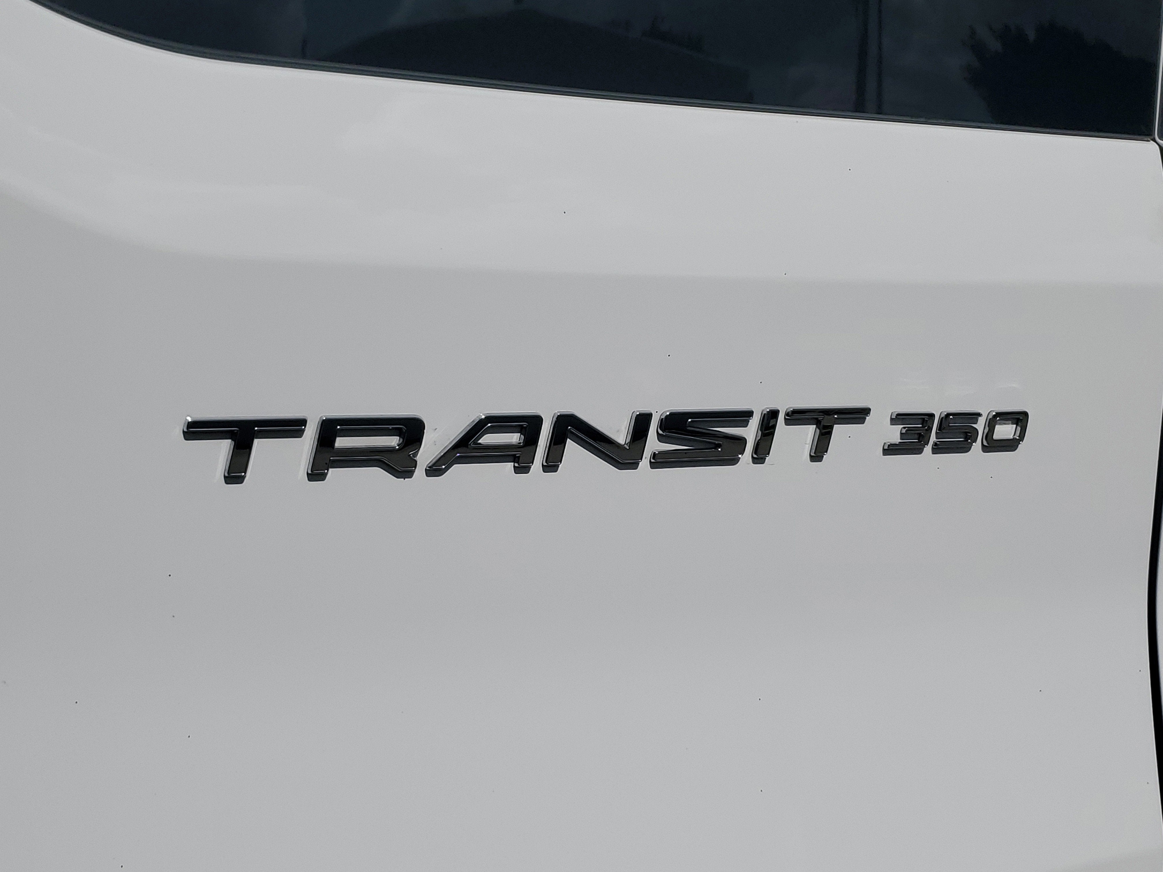 2025 Ford Transit Passenger Wagon XL