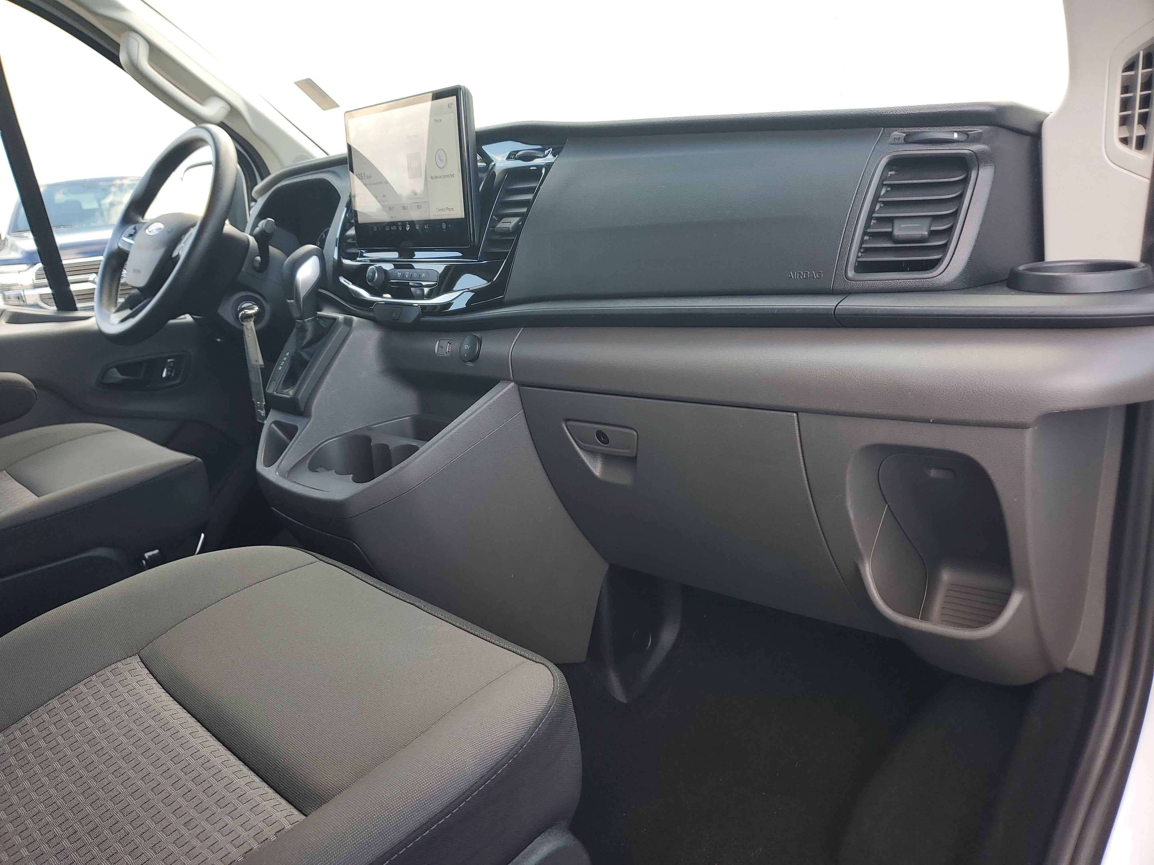 2024 Ford Transit Passenger Wagon XLT