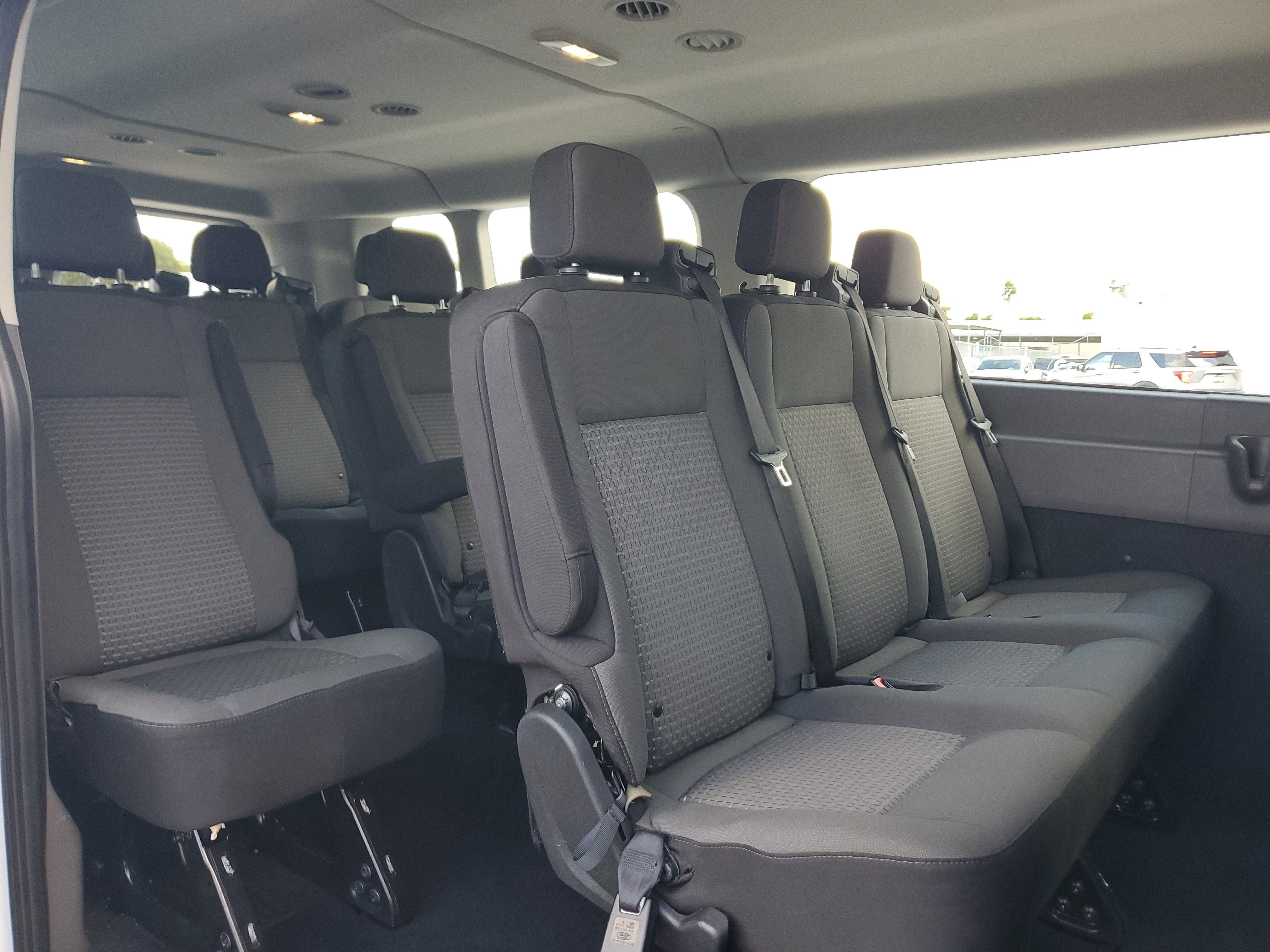 2024 Ford Transit Passenger Wagon XLT