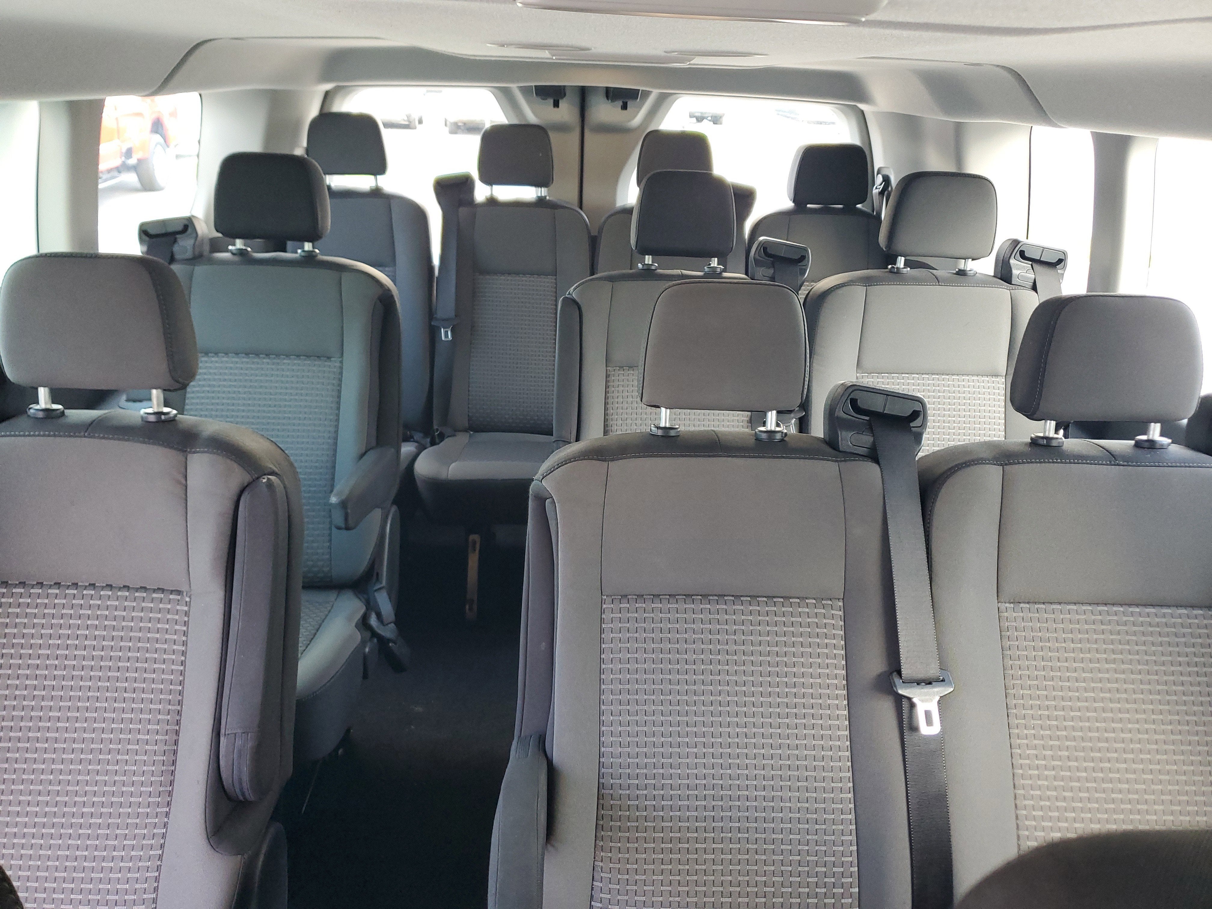 2024 Ford Transit Passenger Wagon XLT