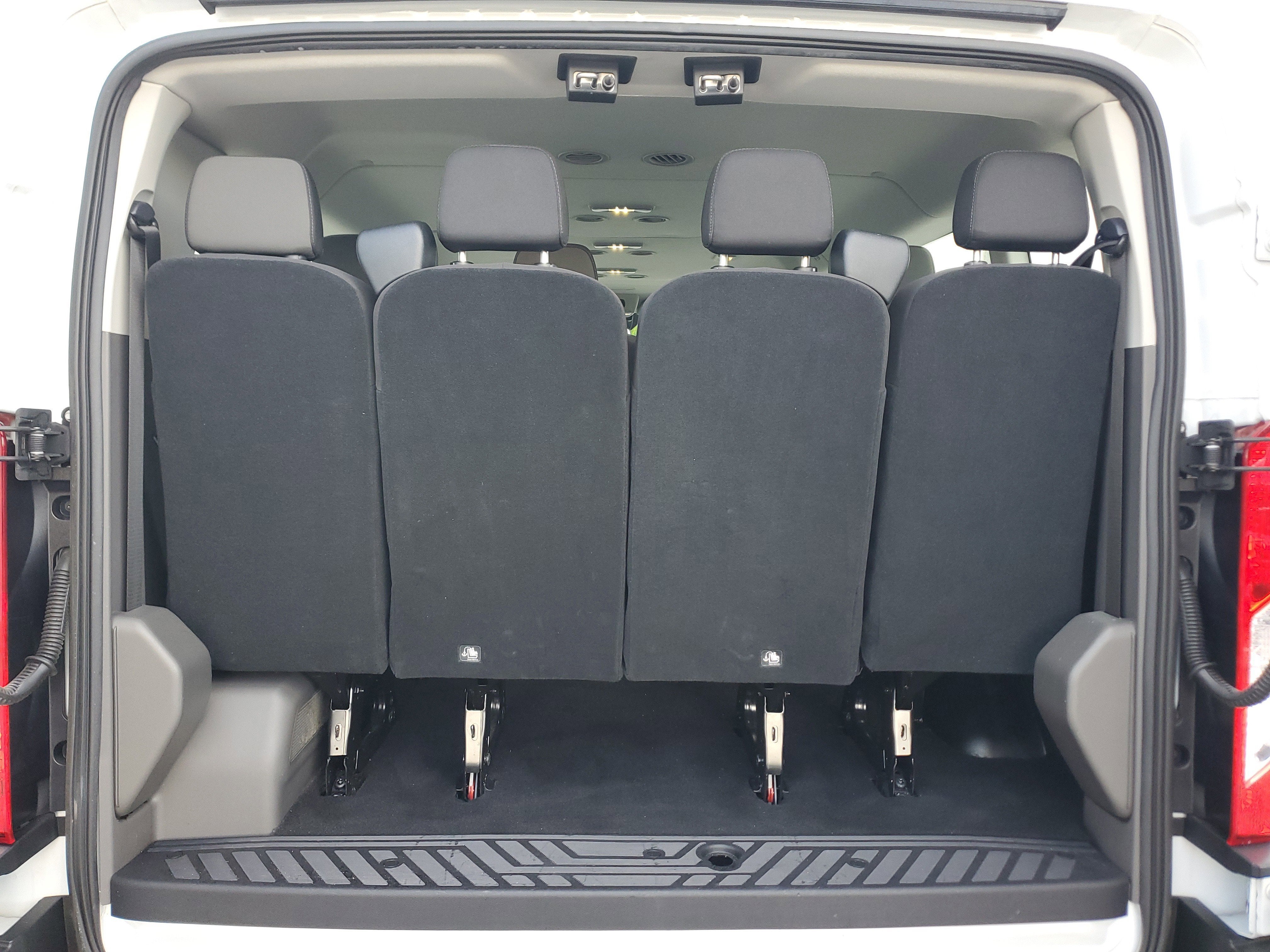 2024 Ford Transit Passenger Wagon XLT