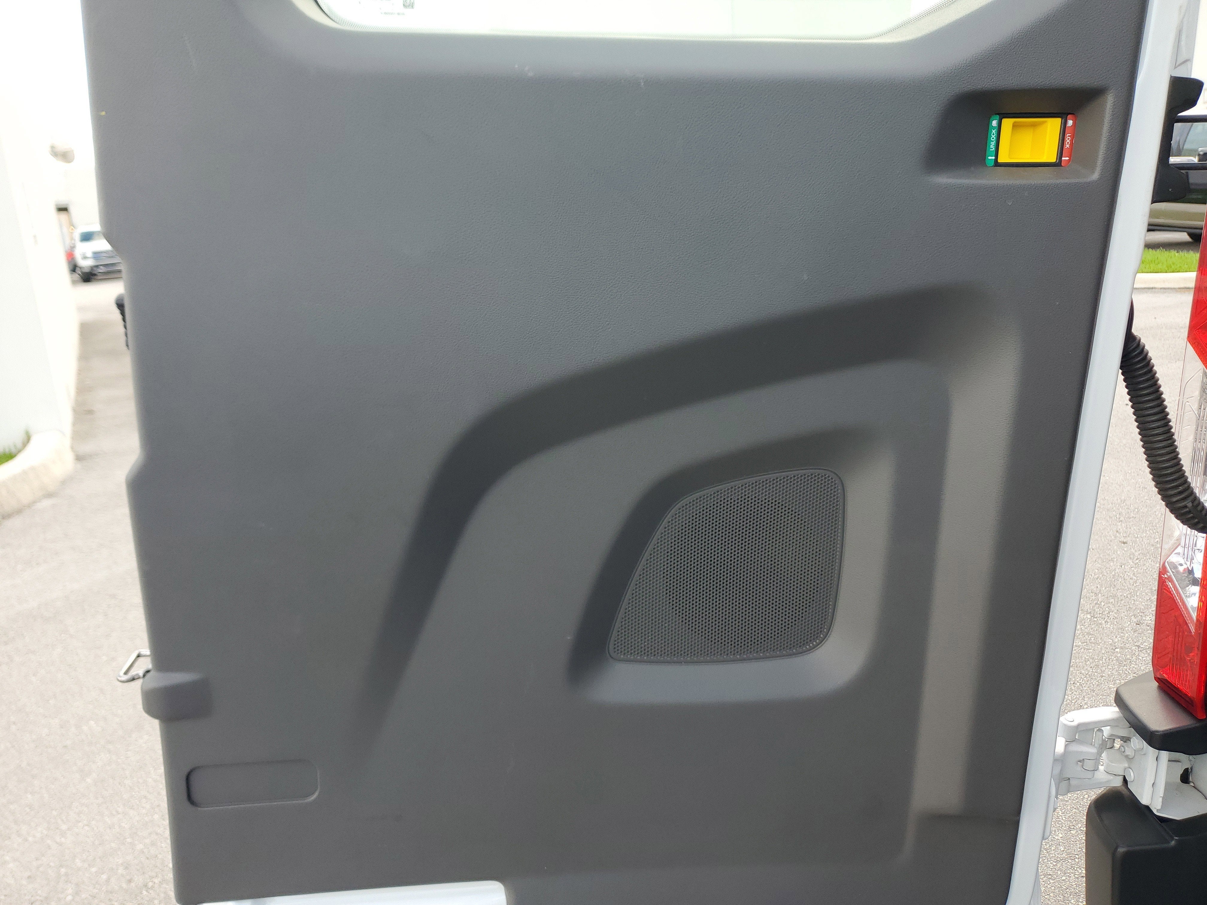 2024 Ford Transit Passenger Wagon XLT