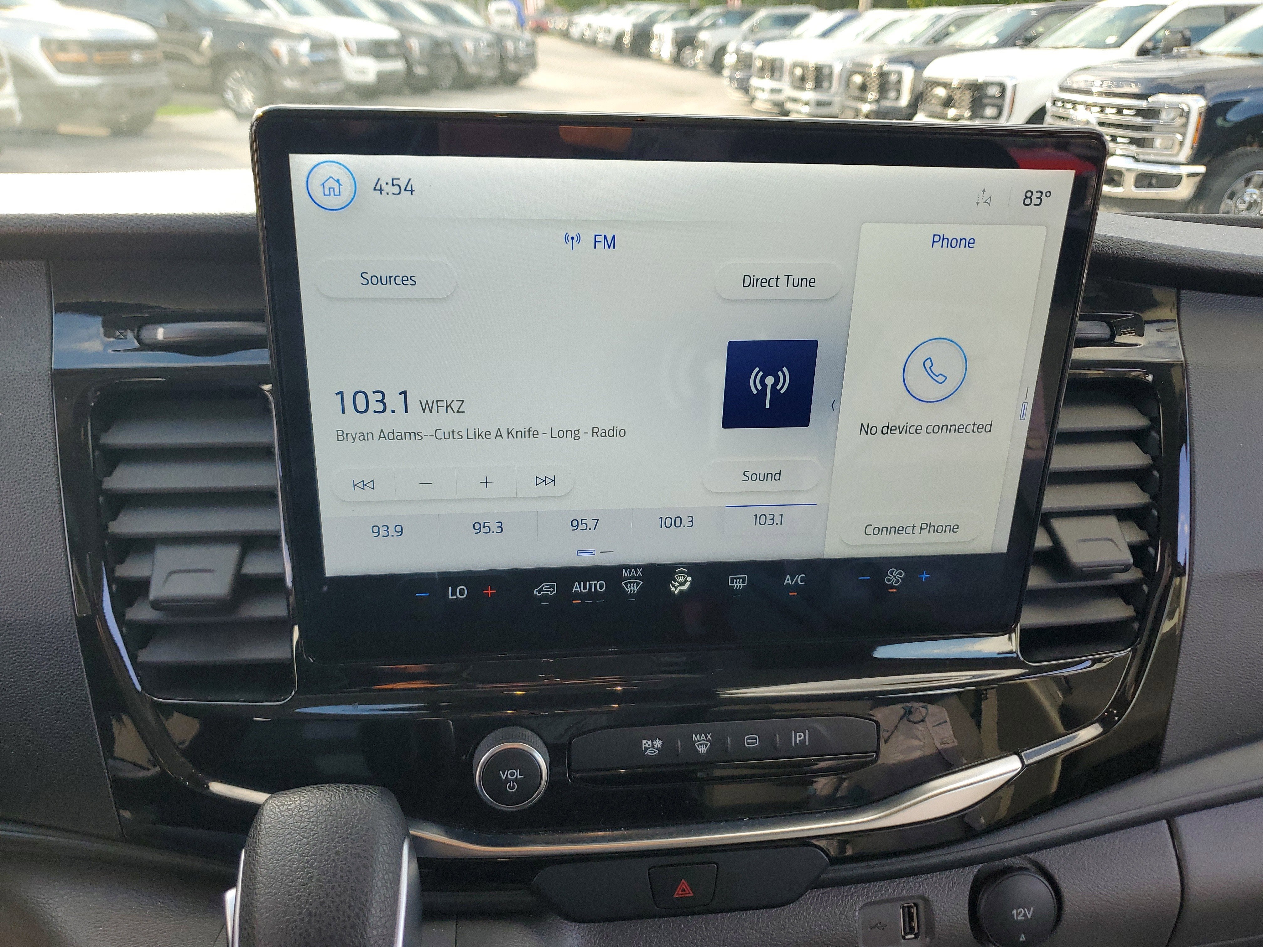 2024 Ford Transit Passenger Wagon XLT