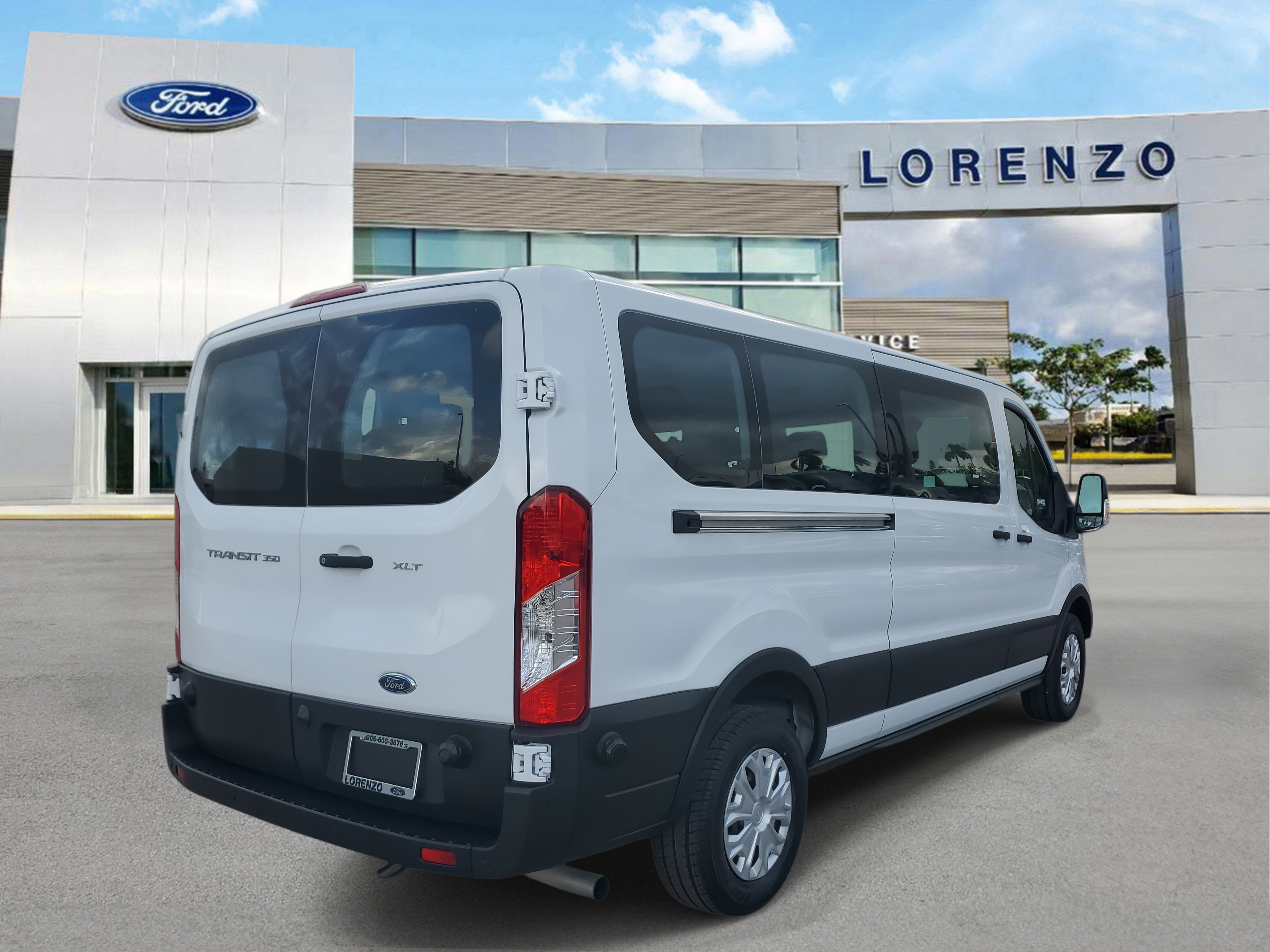 2024 Ford Transit Passenger Wagon XLT