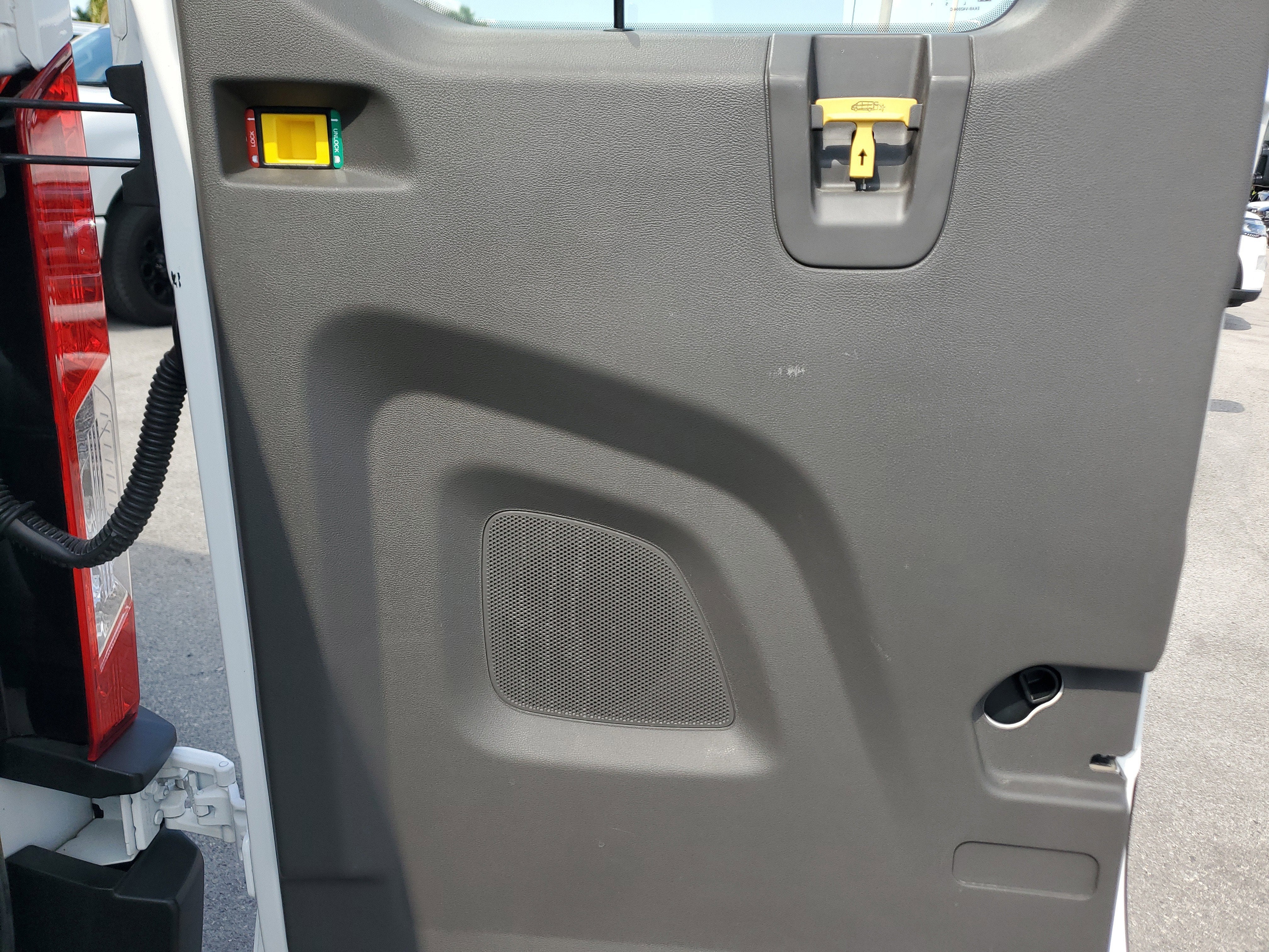 2024 Ford Transit Passenger Wagon XLT