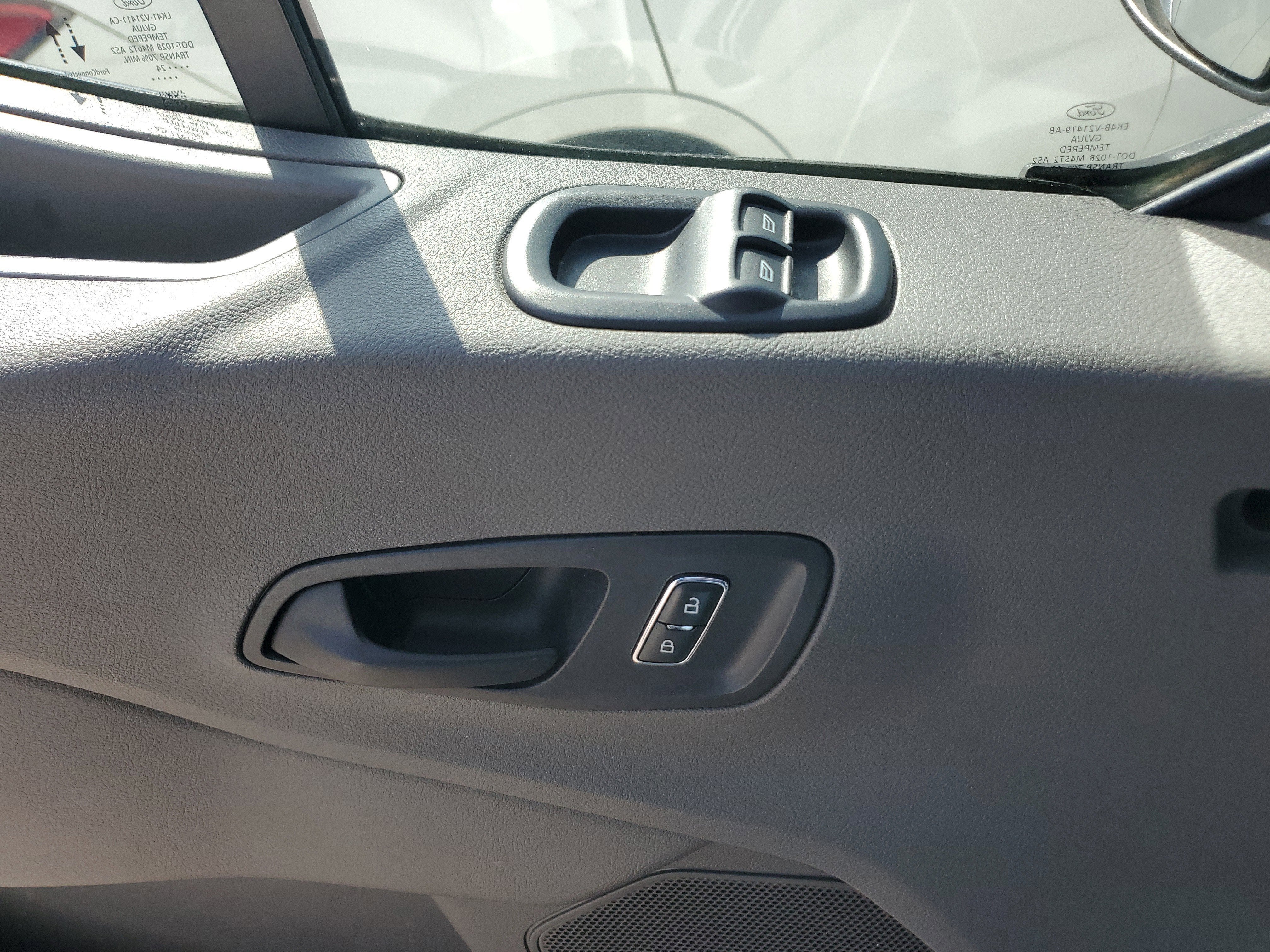 2024 Ford Transit Passenger Wagon XLT