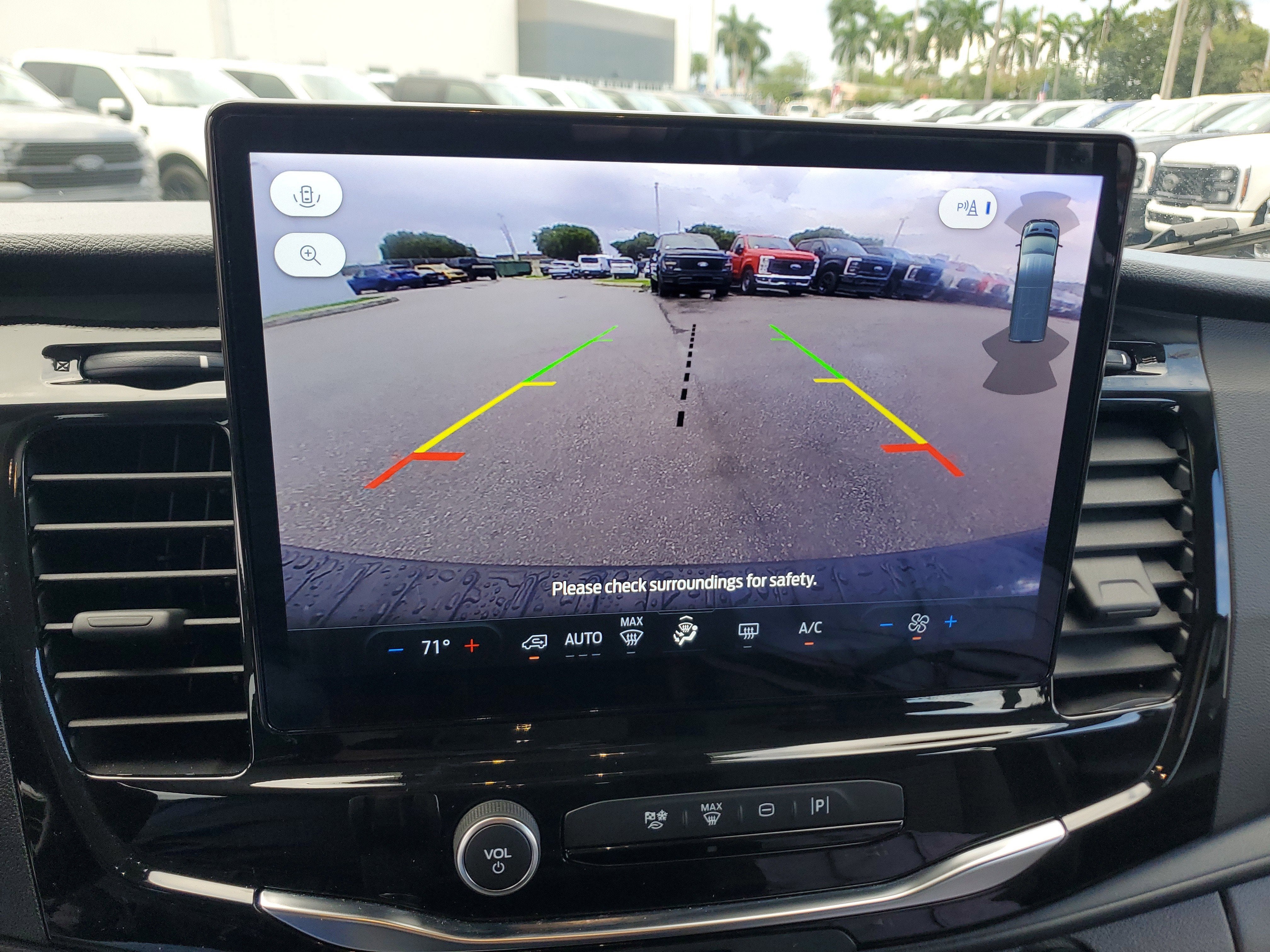 2024 Ford Transit Passenger Wagon XLT