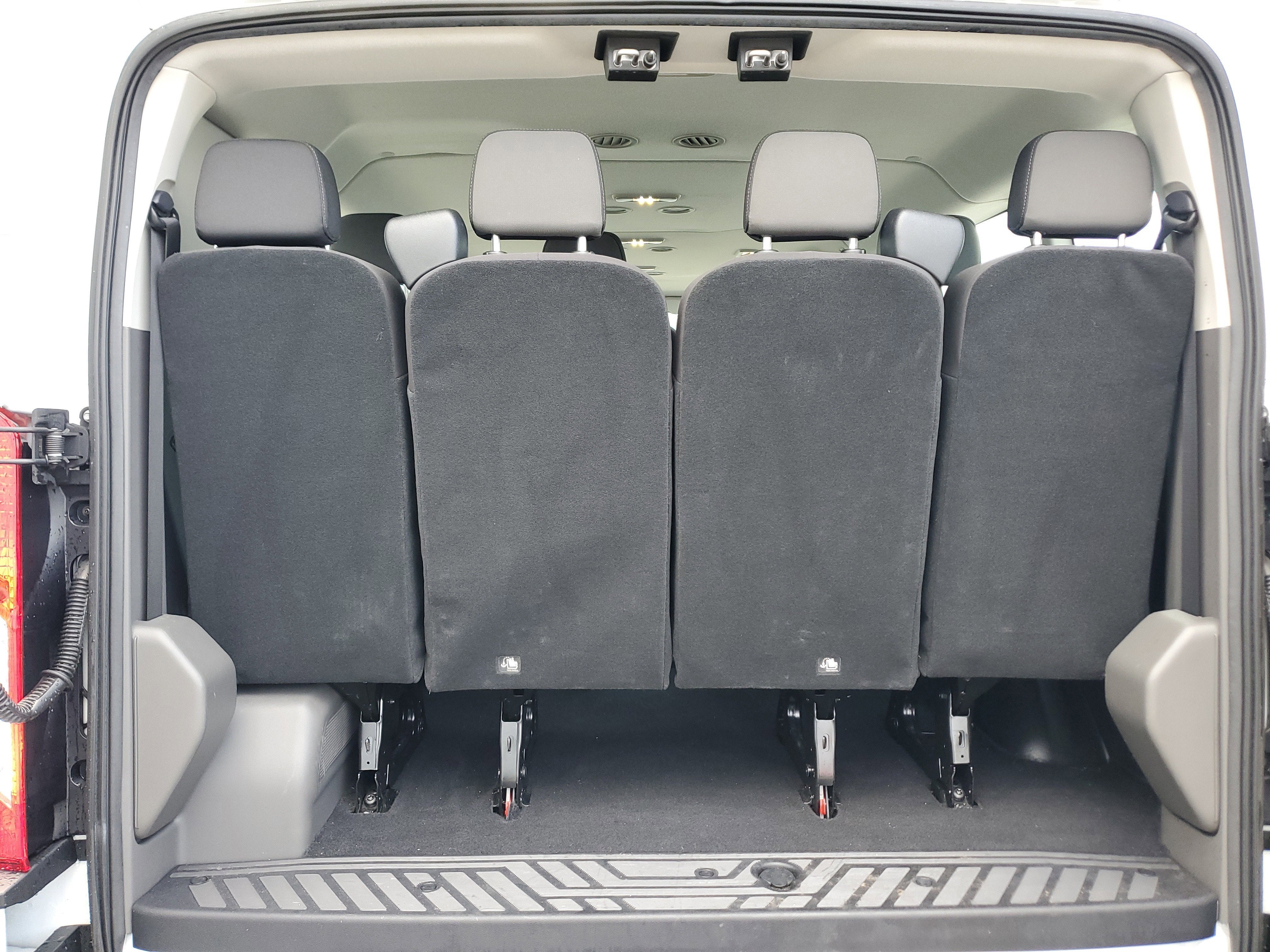 2024 Ford Transit Passenger Wagon XLT