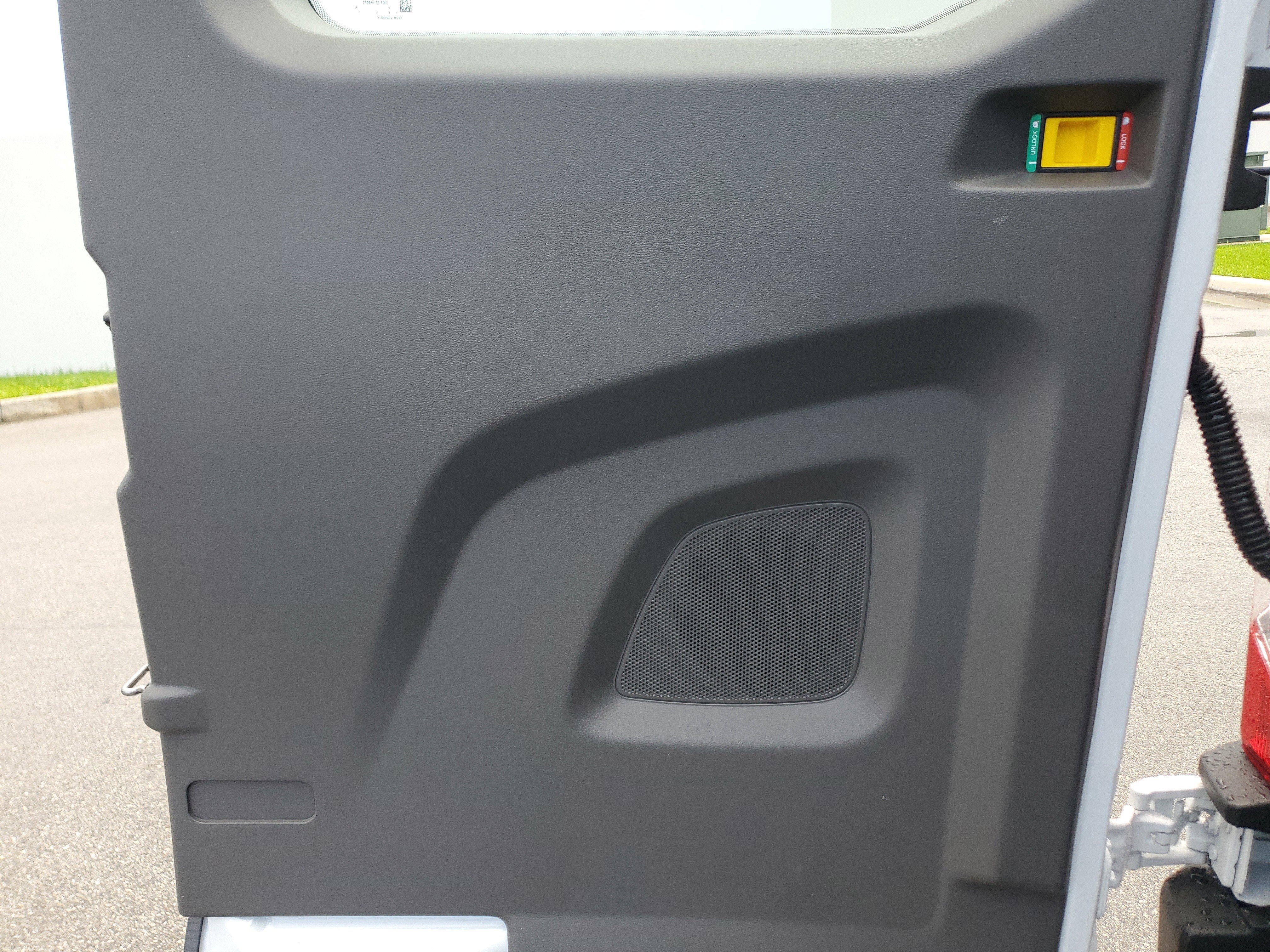 2024 Ford Transit Passenger Wagon XLT